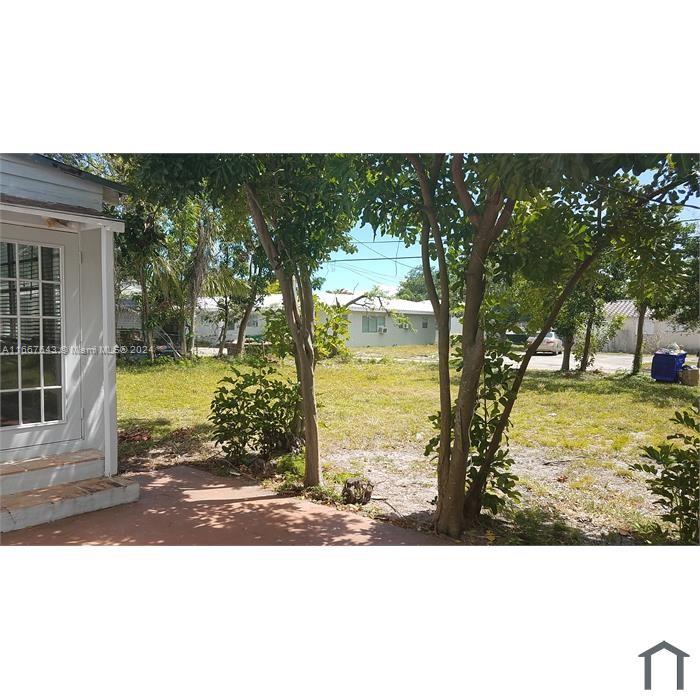 HOLLYWOOD - Residential Lease