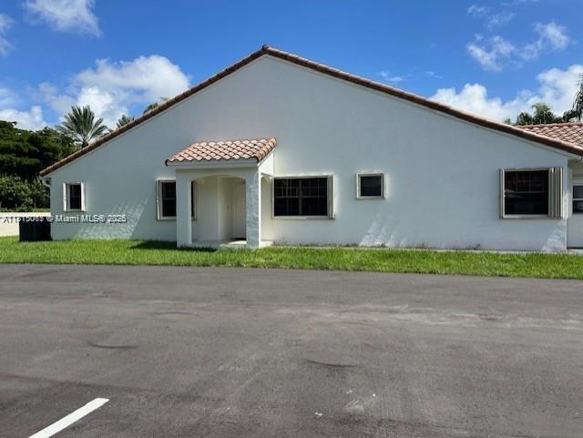 Rental Property at 21220 Harbor Way 221-22, Aventura, Miami-Dade County, Florida - Bedrooms: 3 
Bathrooms: 2  - $4,300 MO.