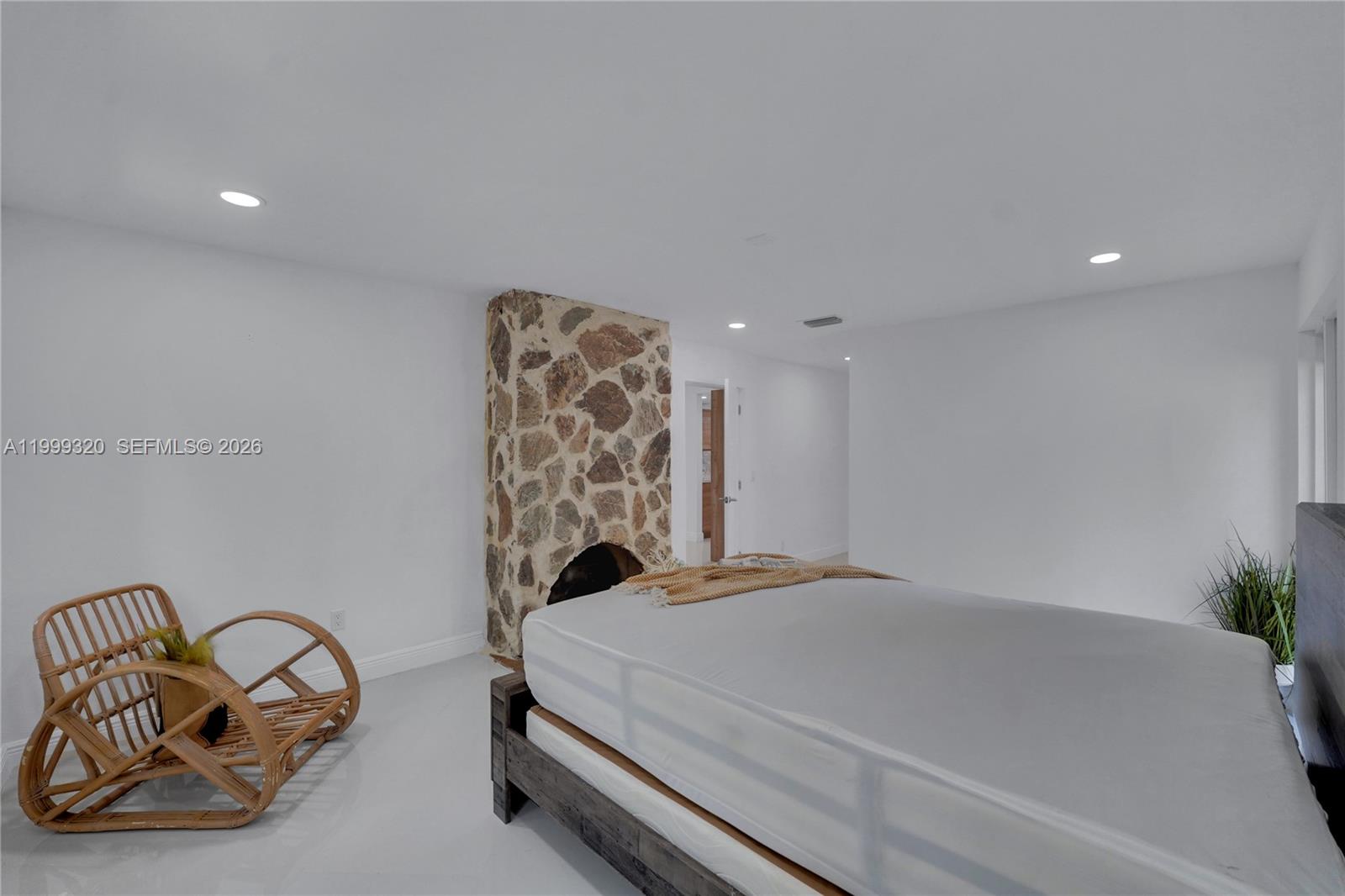 VINIK NO 2 - Residential Lease
