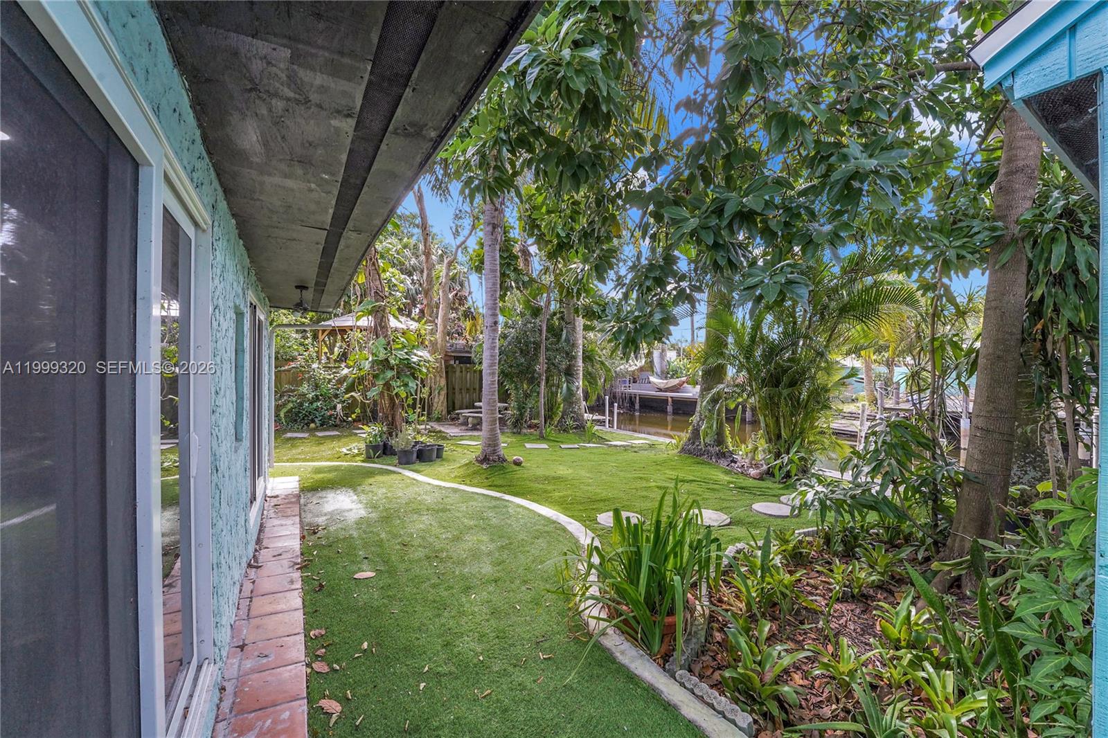 VINIK NO 2 - Residential Lease