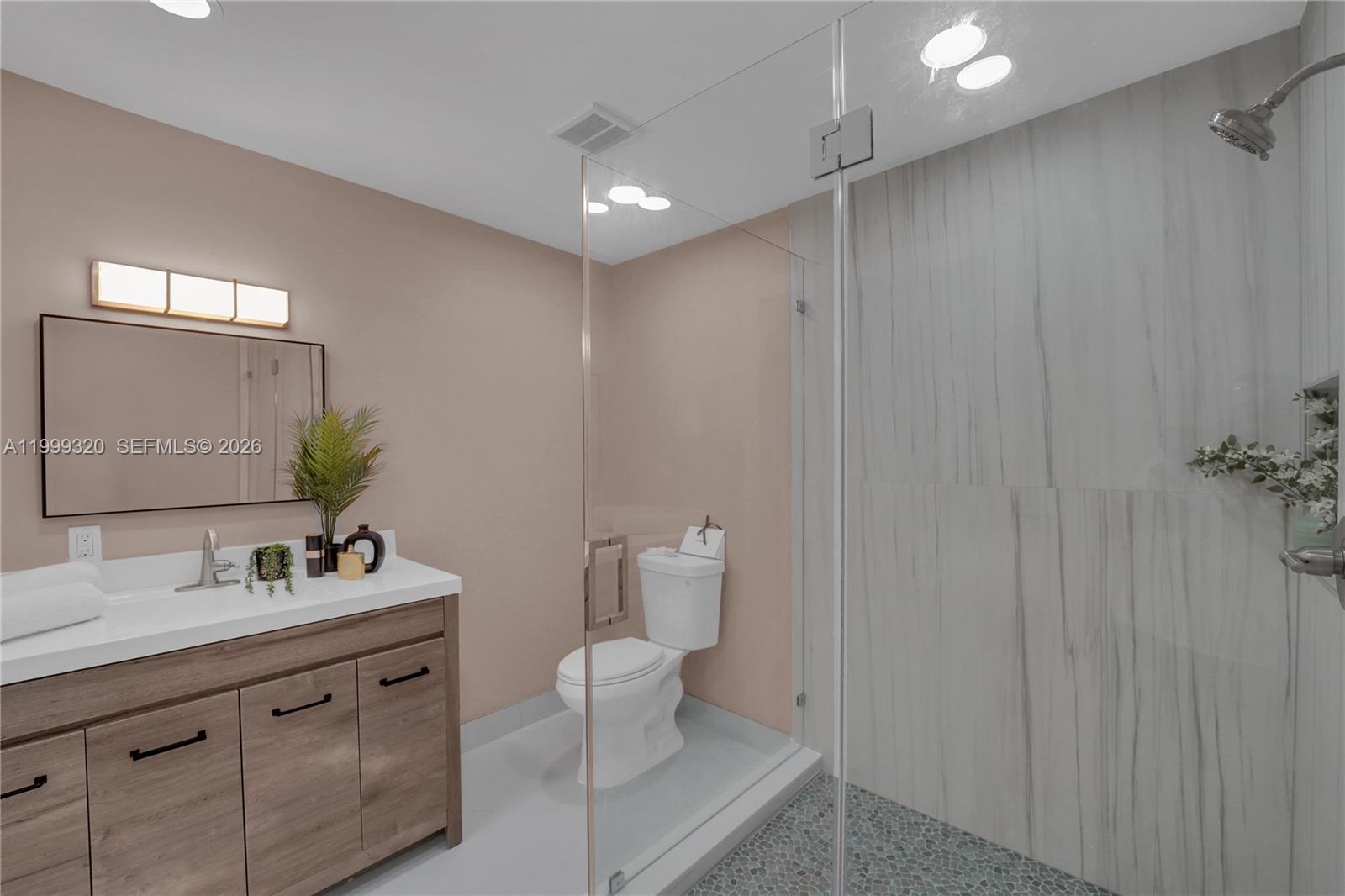 VINIK NO 2 - Residential Lease