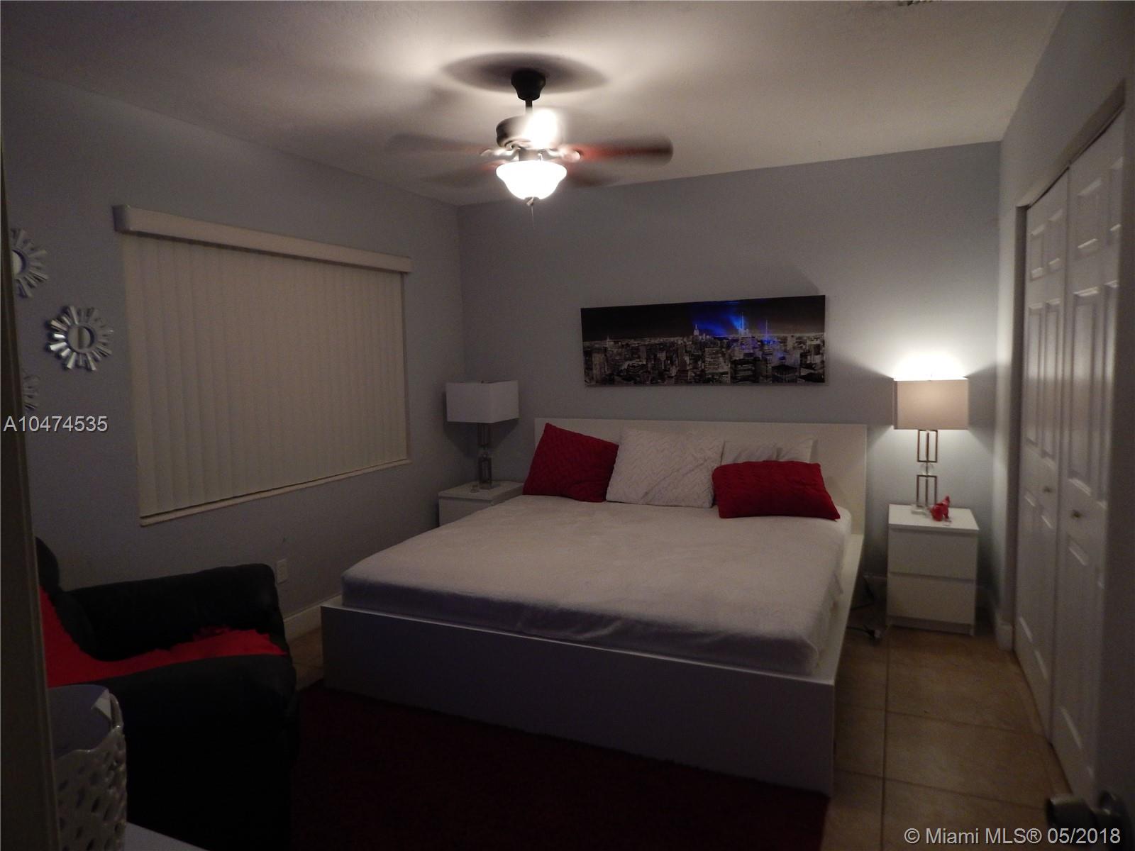 ROYALE GREEN TOWNHOUSE SE - Residential Lease