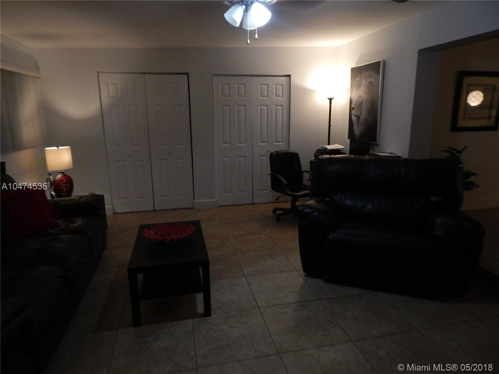 ROYALE GREEN TOWNHOUSE SE - Residential Lease