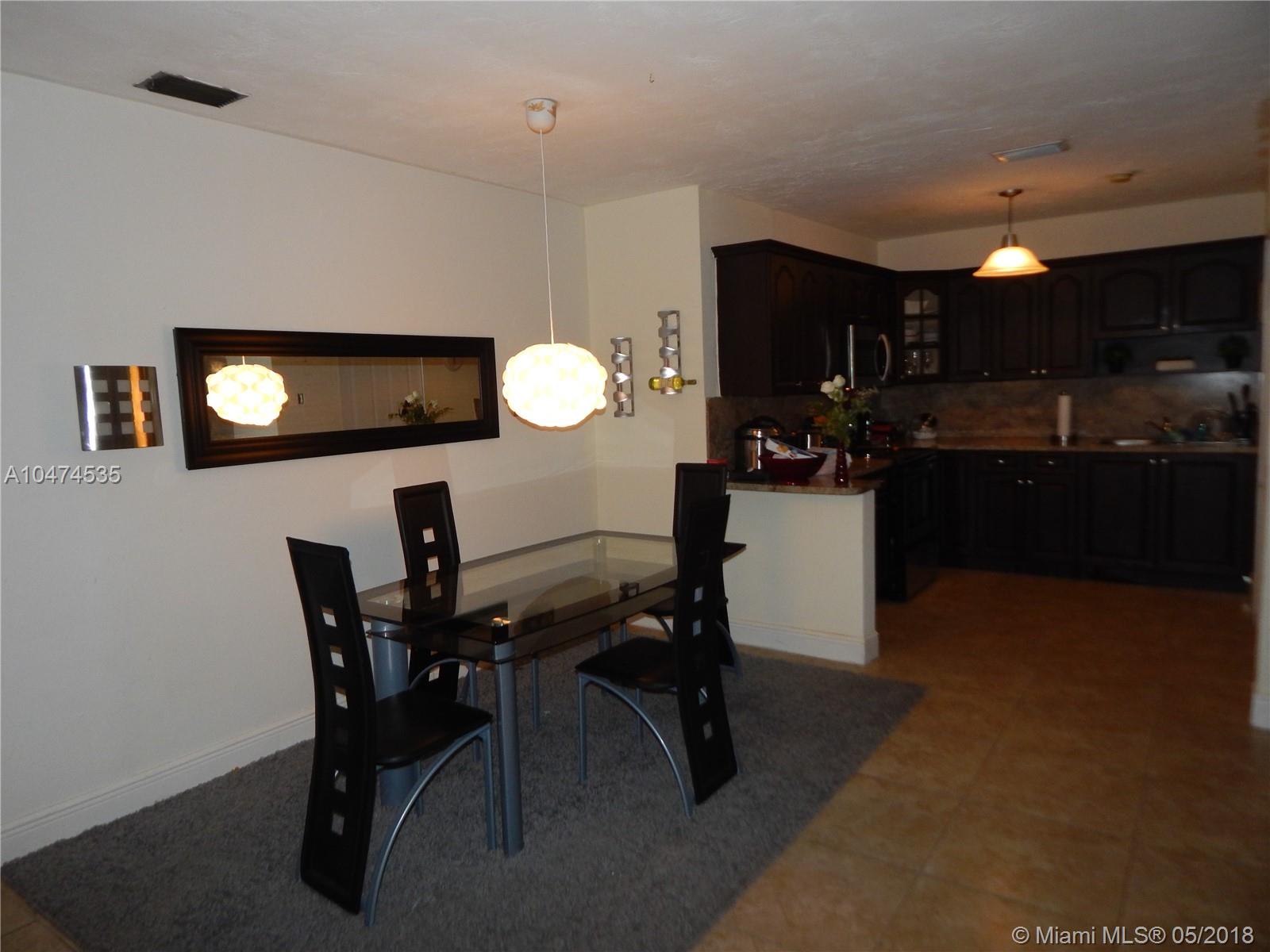 ROYALE GREEN TOWNHOUSE SE - Residential Lease