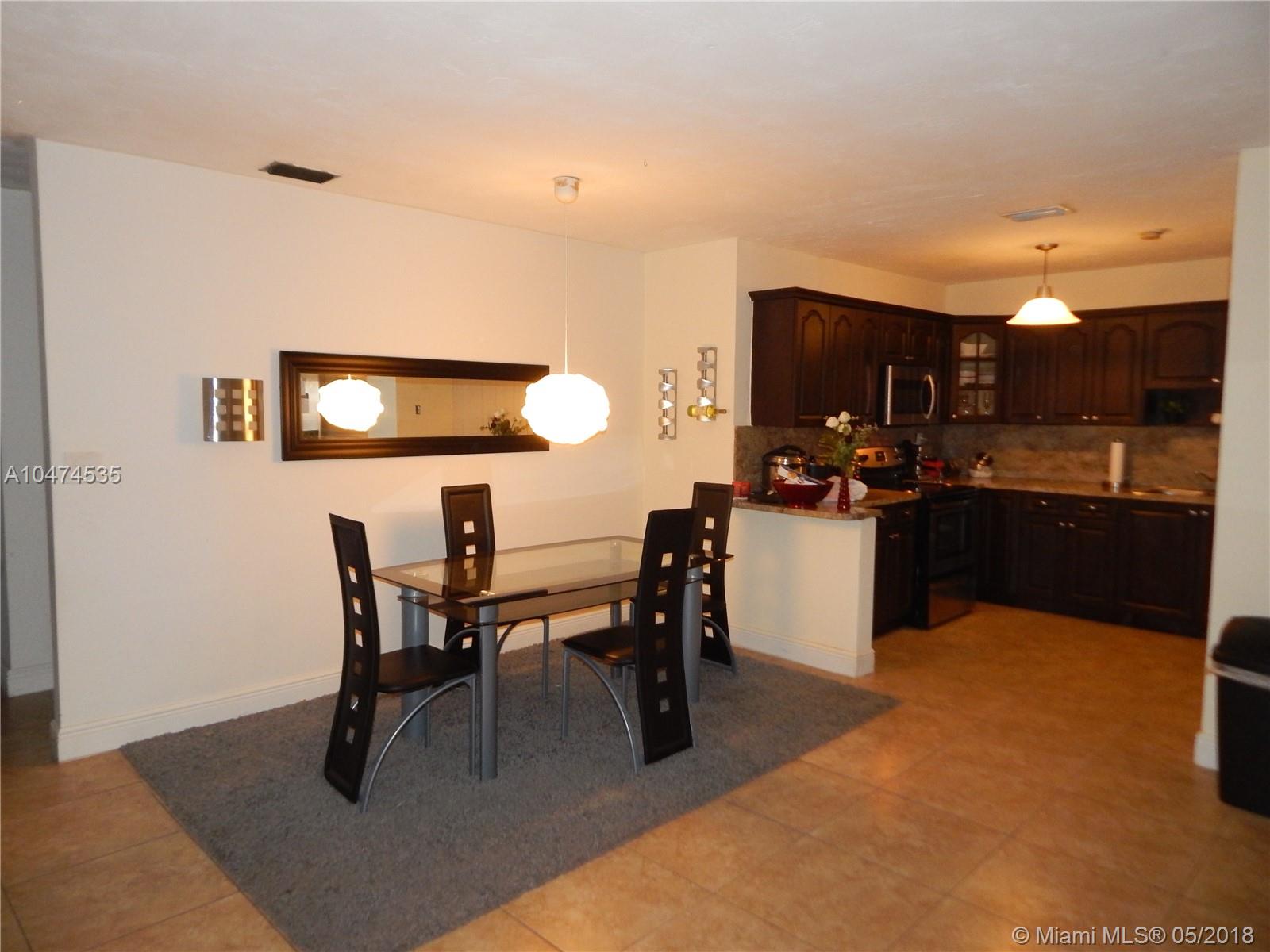 ROYALE GREEN TOWNHOUSE SE - Residential Lease