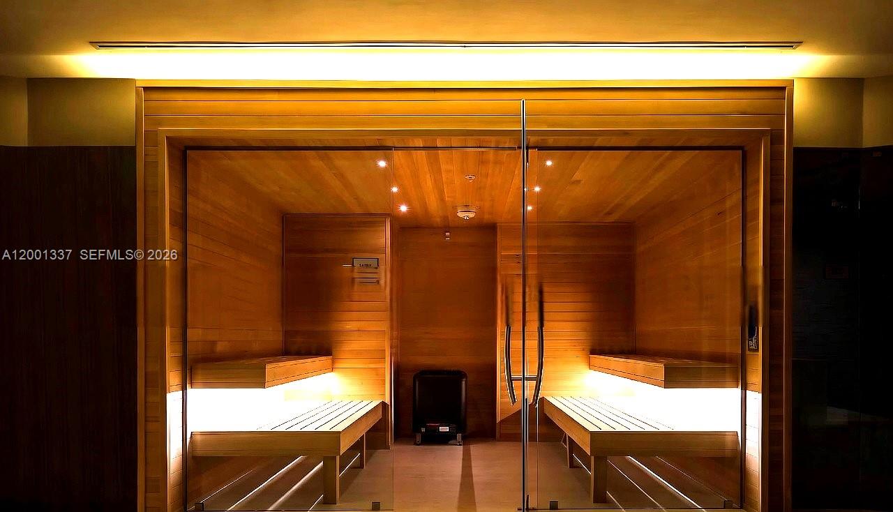 ARIA ON THE BAY CONDO - Residential Lease