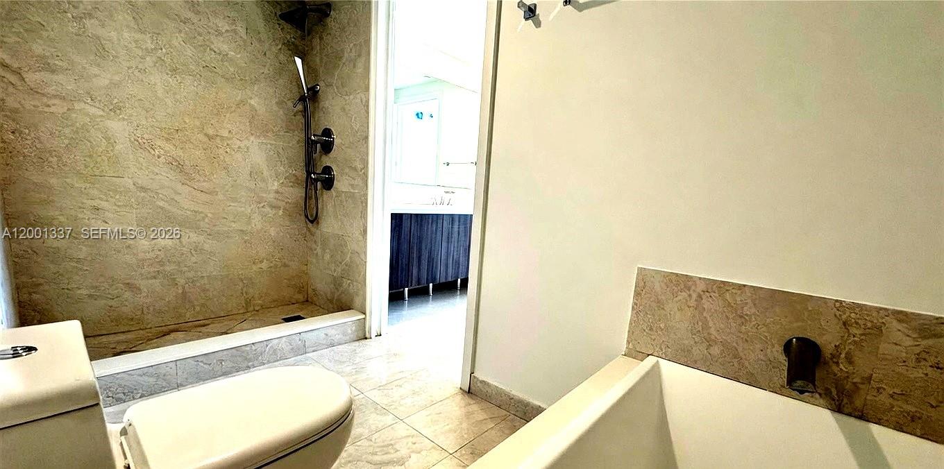 ARIA ON THE BAY CONDO - Residential Lease