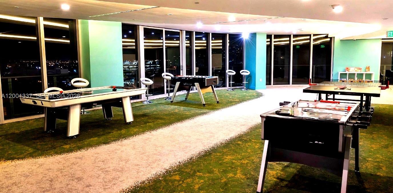 ARIA ON THE BAY CONDO - Residential Lease