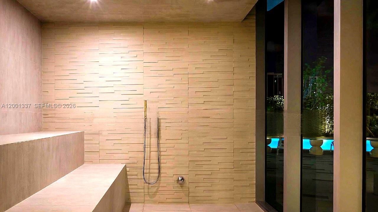 ARIA ON THE BAY CONDO - Residential Lease