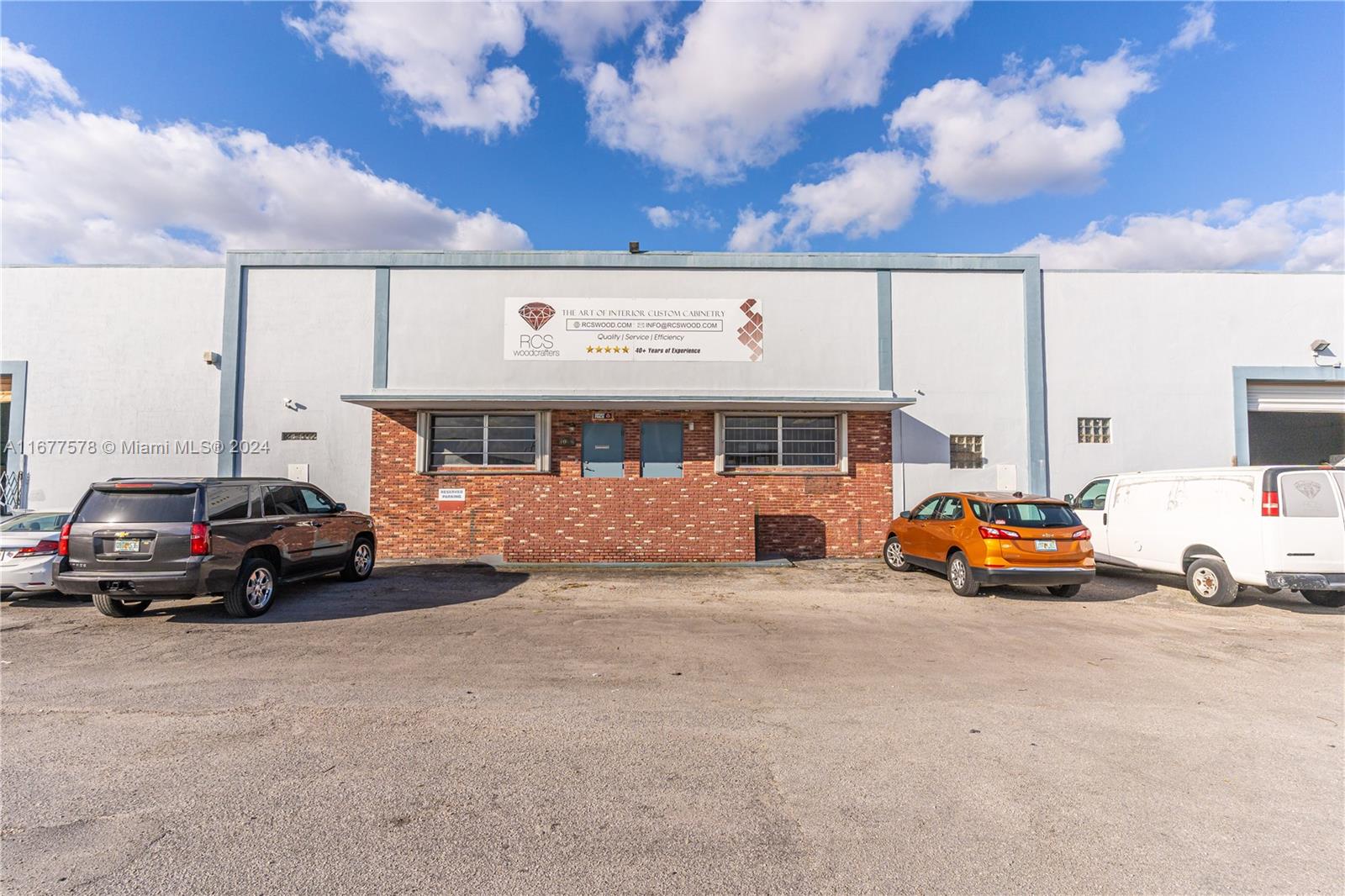 The Property features 17' Clear height, a paint booth, 3-phase power supply (600+Amps), a dedicated office space of 1,000 Sf, a second floor with a another 1,000 Sf for Office or storage space, and a brand new A/C unit.
Directly behind the subject property there are several Mixed-use develoment proposed and under construction with a total of 1,200 units being delivered between the year 2025-2026. This is a highly sought out location due to the ability to change the zoning. This area is now meant for TOD (Transit-oriented Developments).
The MetroMover, Tri-rail, and Amtrak Station is located One(1) block away from the subject property for convenient transportation.