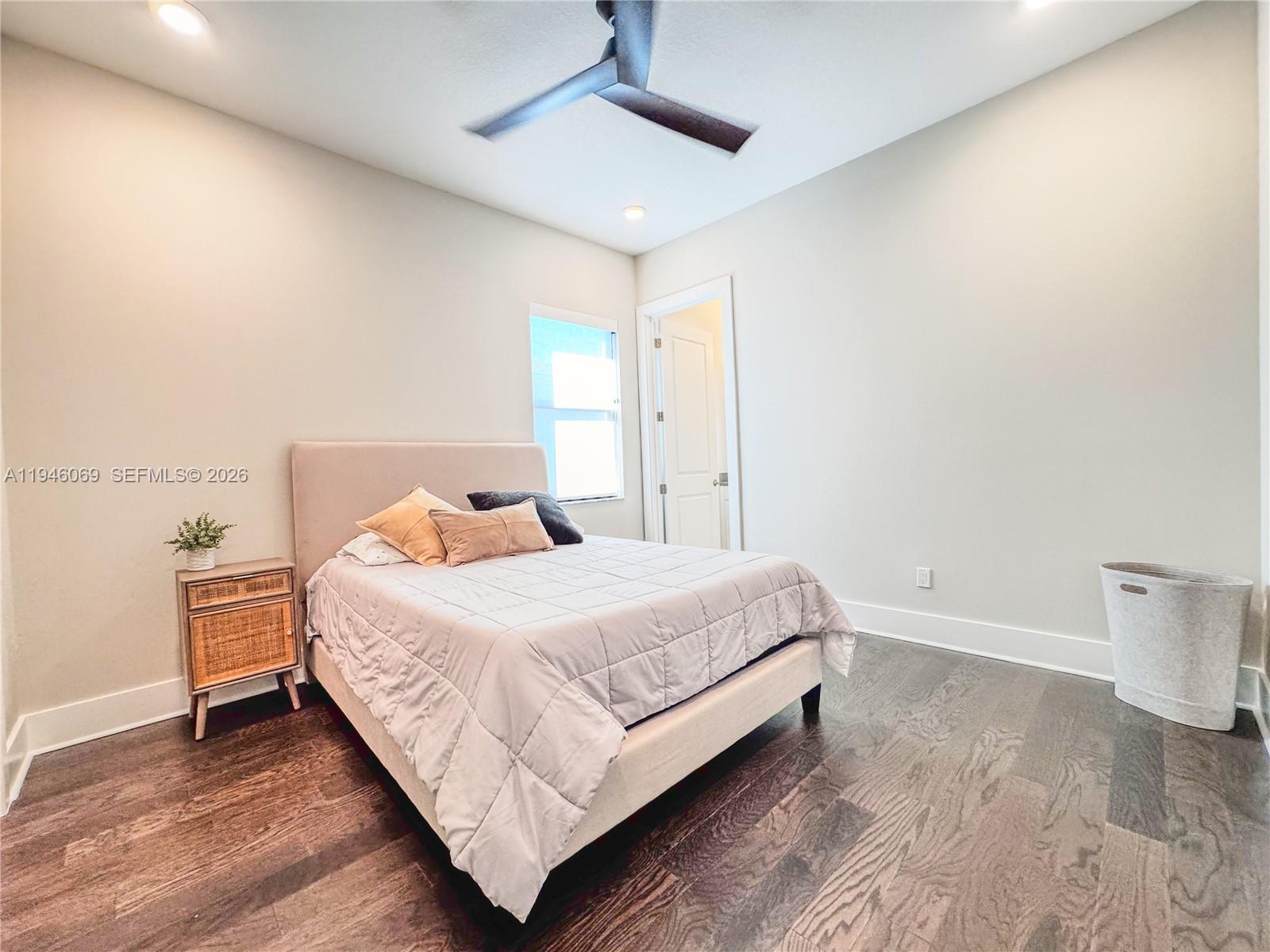 CRESSWIND PALM BEACH - Residential