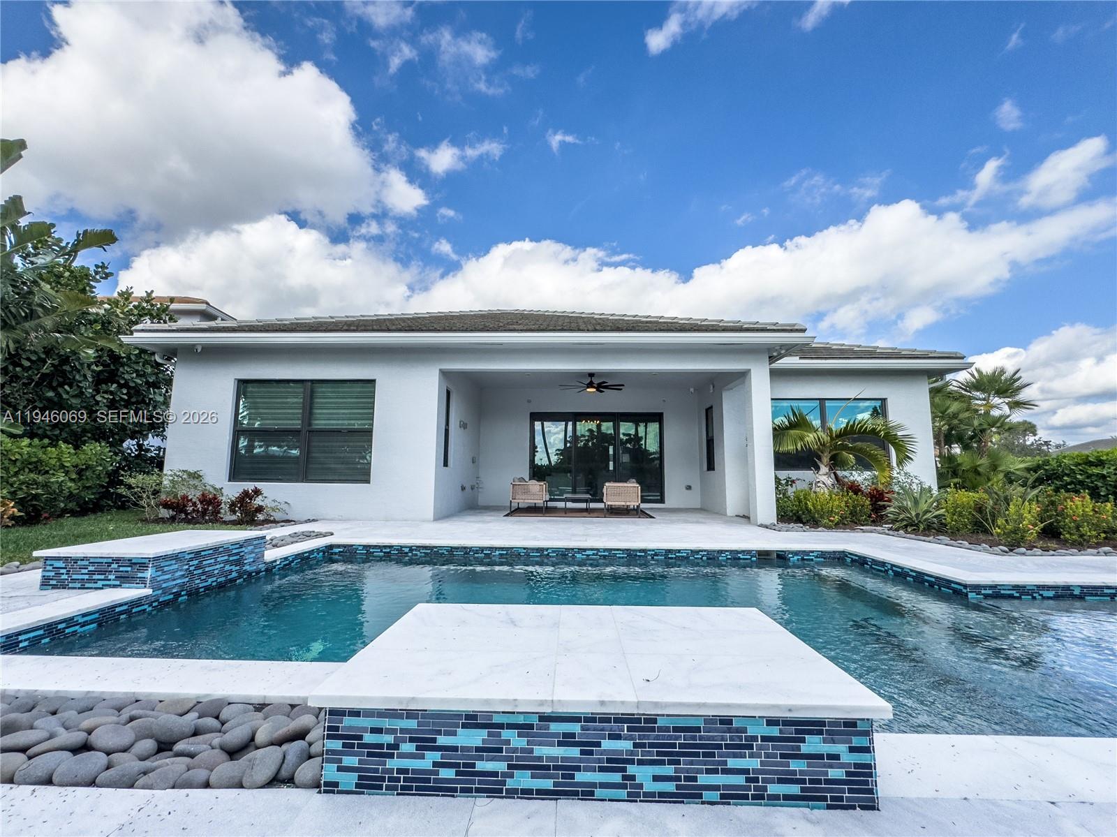 CRESSWIND PALM BEACH - Residential