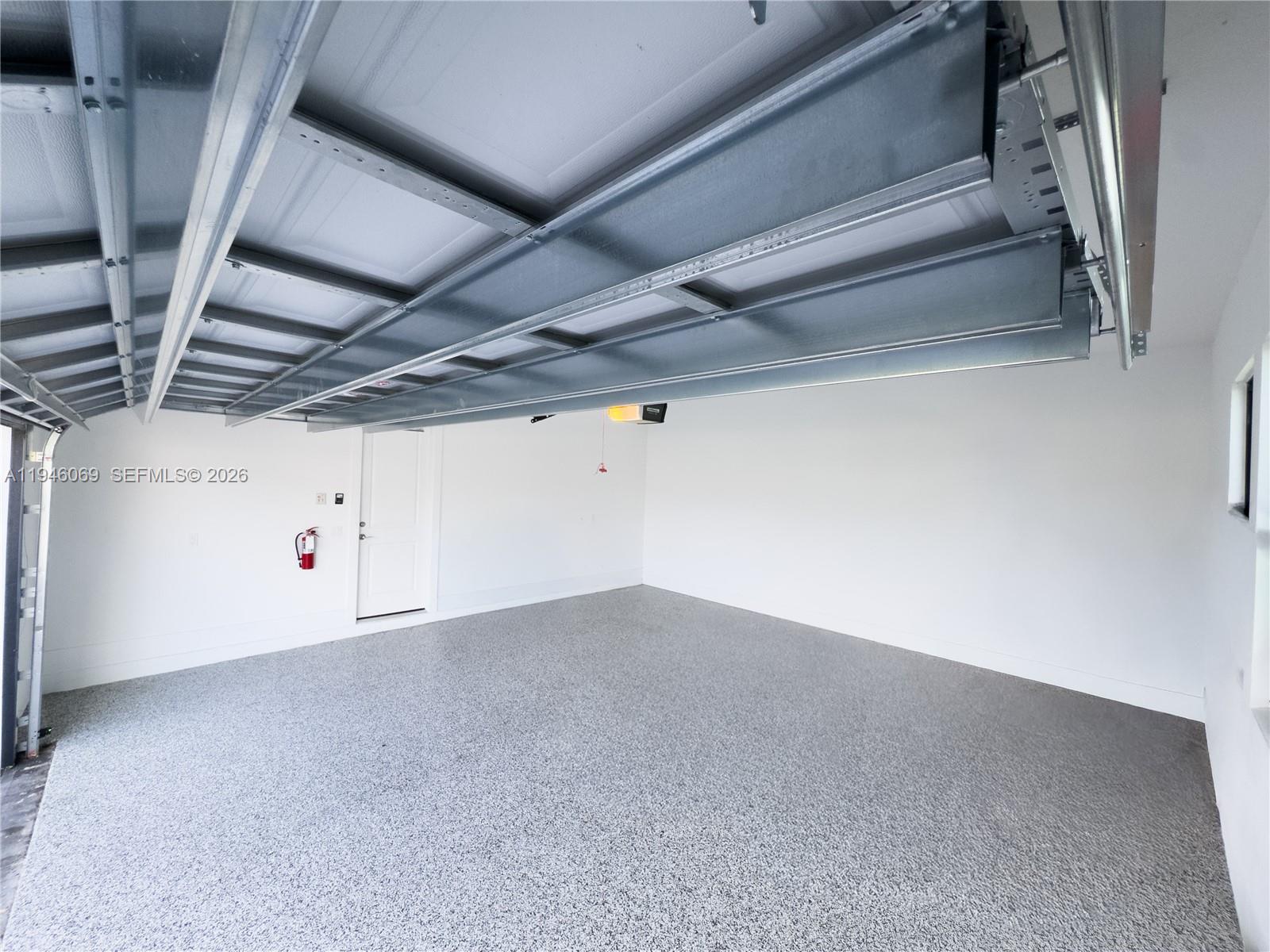 CRESSWIND PALM BEACH - Residential