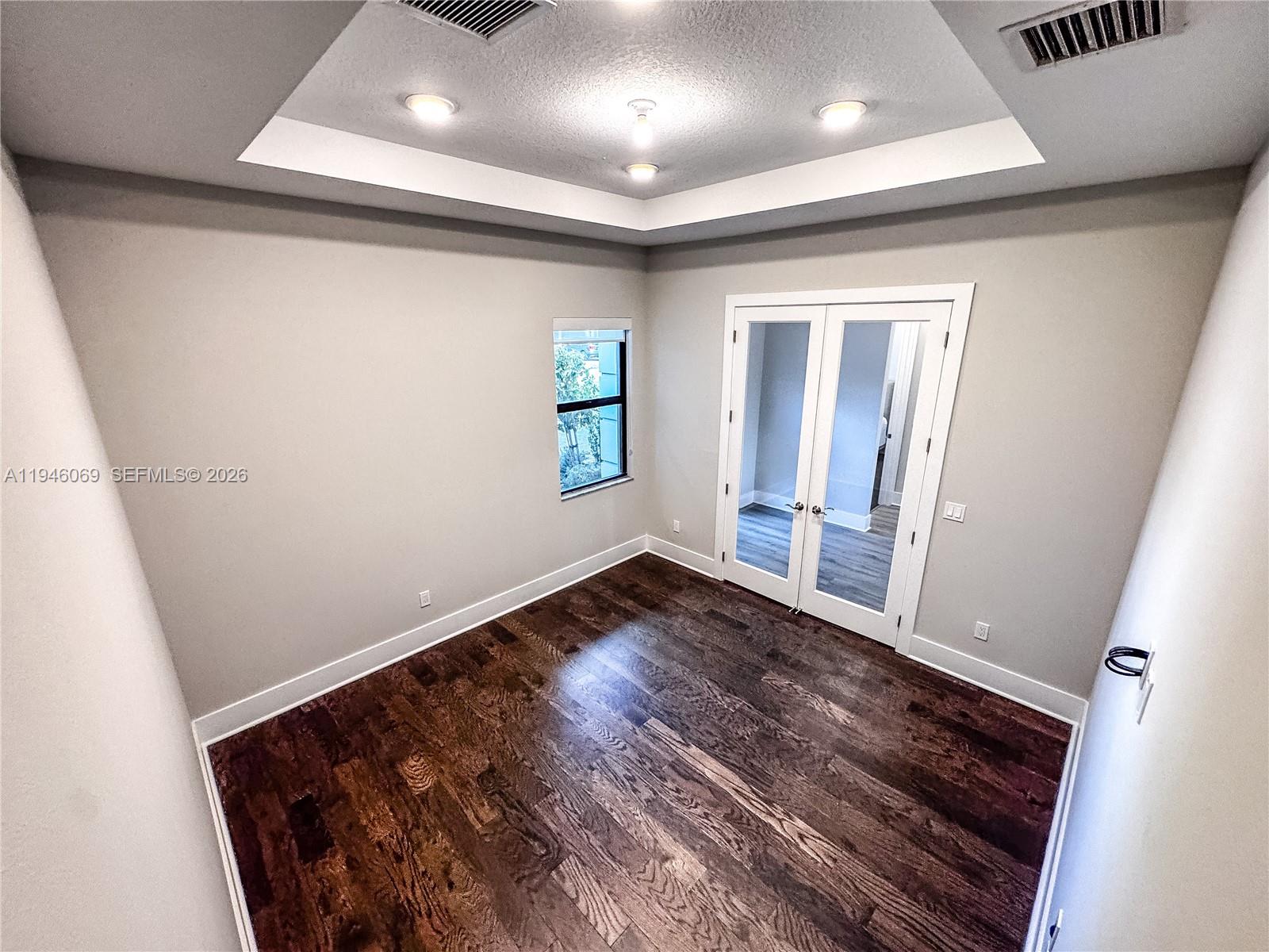 CRESSWIND PALM BEACH - Residential