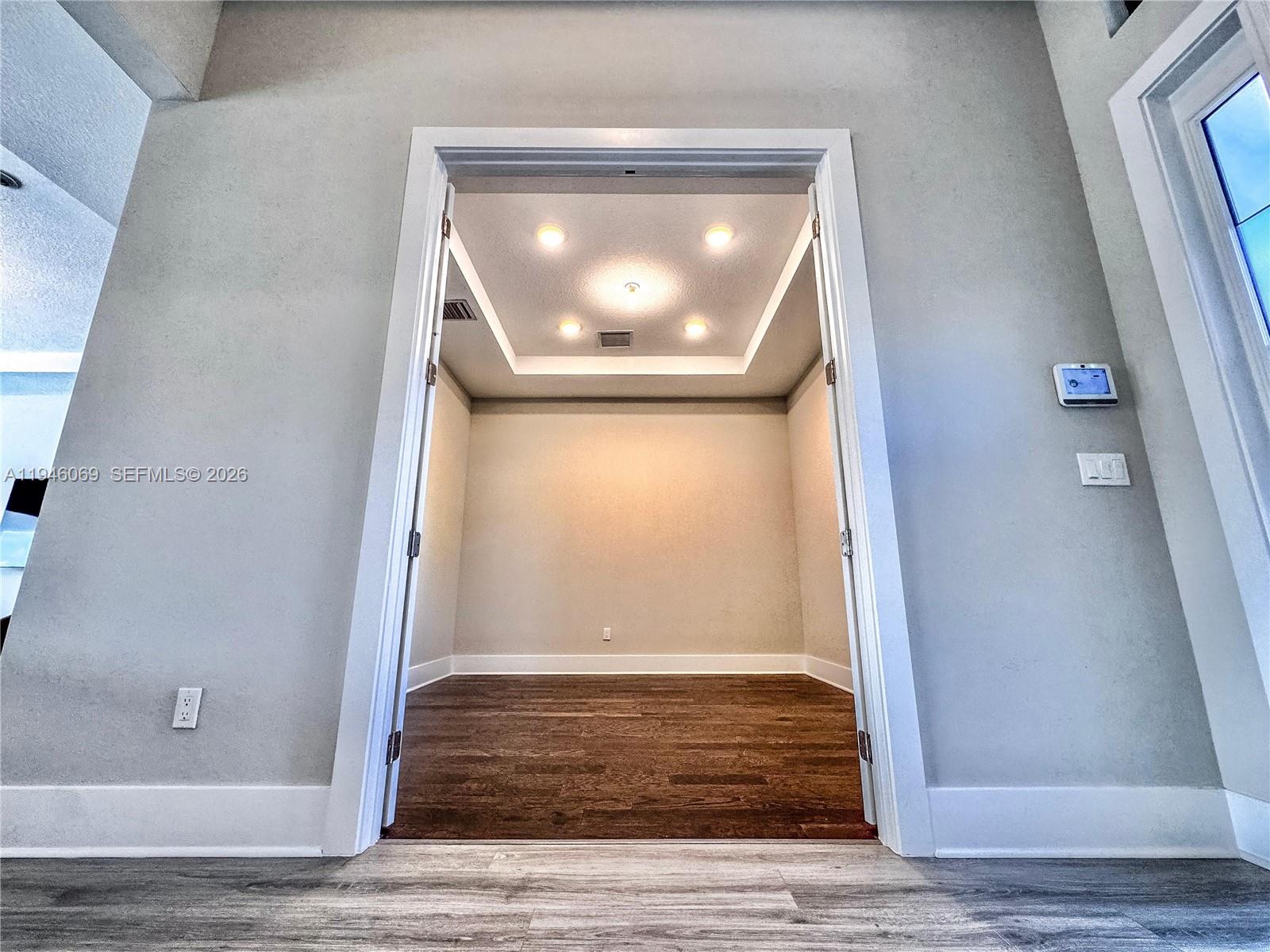 CRESSWIND PALM BEACH - Residential