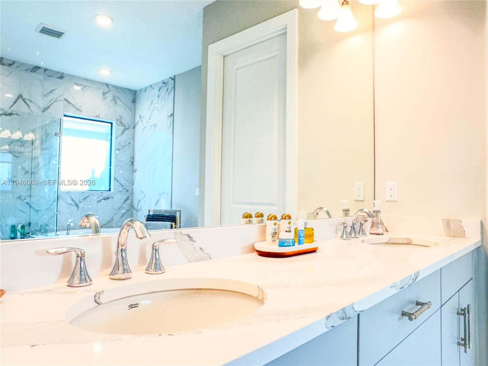 CRESSWIND PALM BEACH - Residential