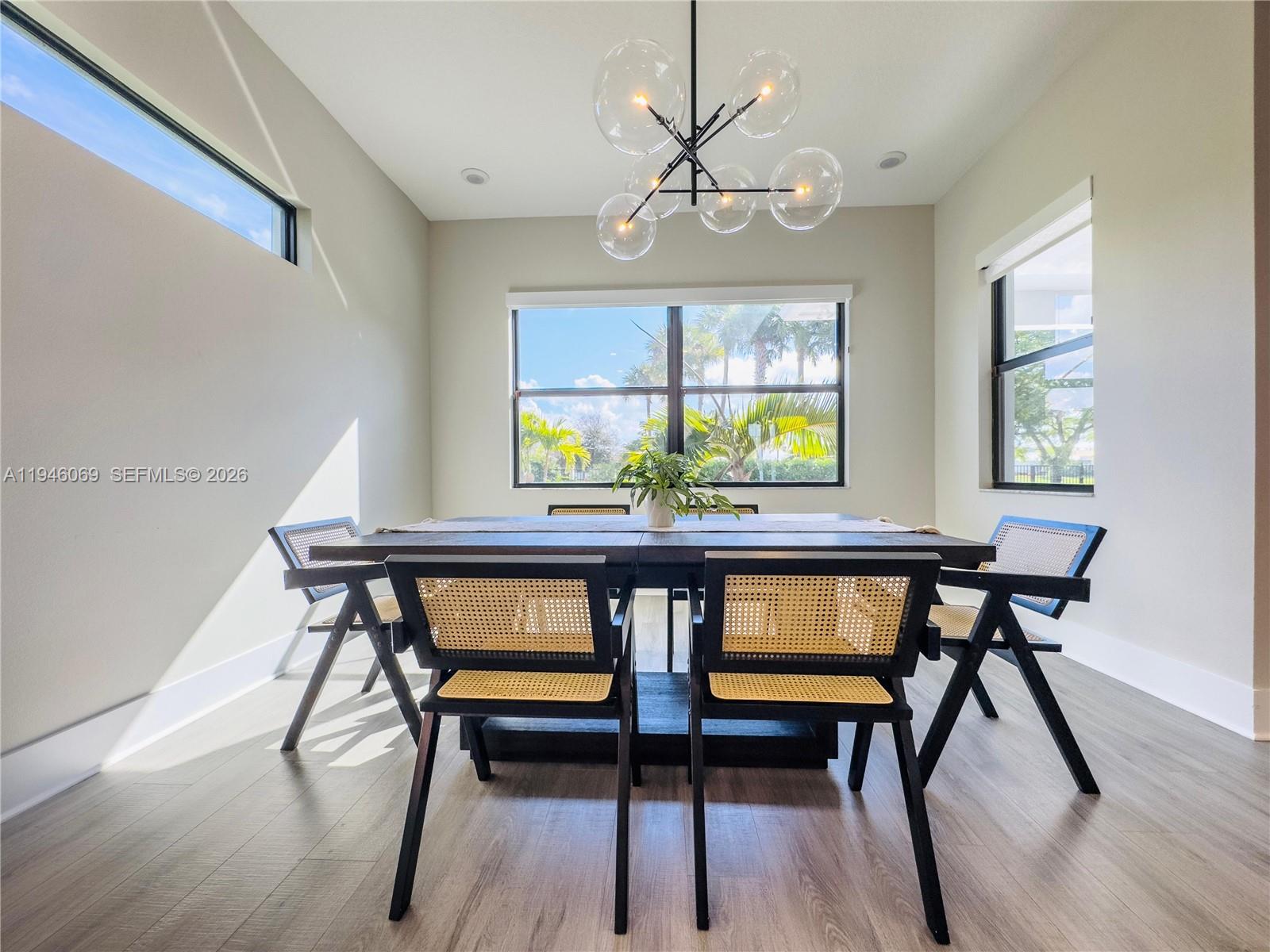 CRESSWIND PALM BEACH - Residential