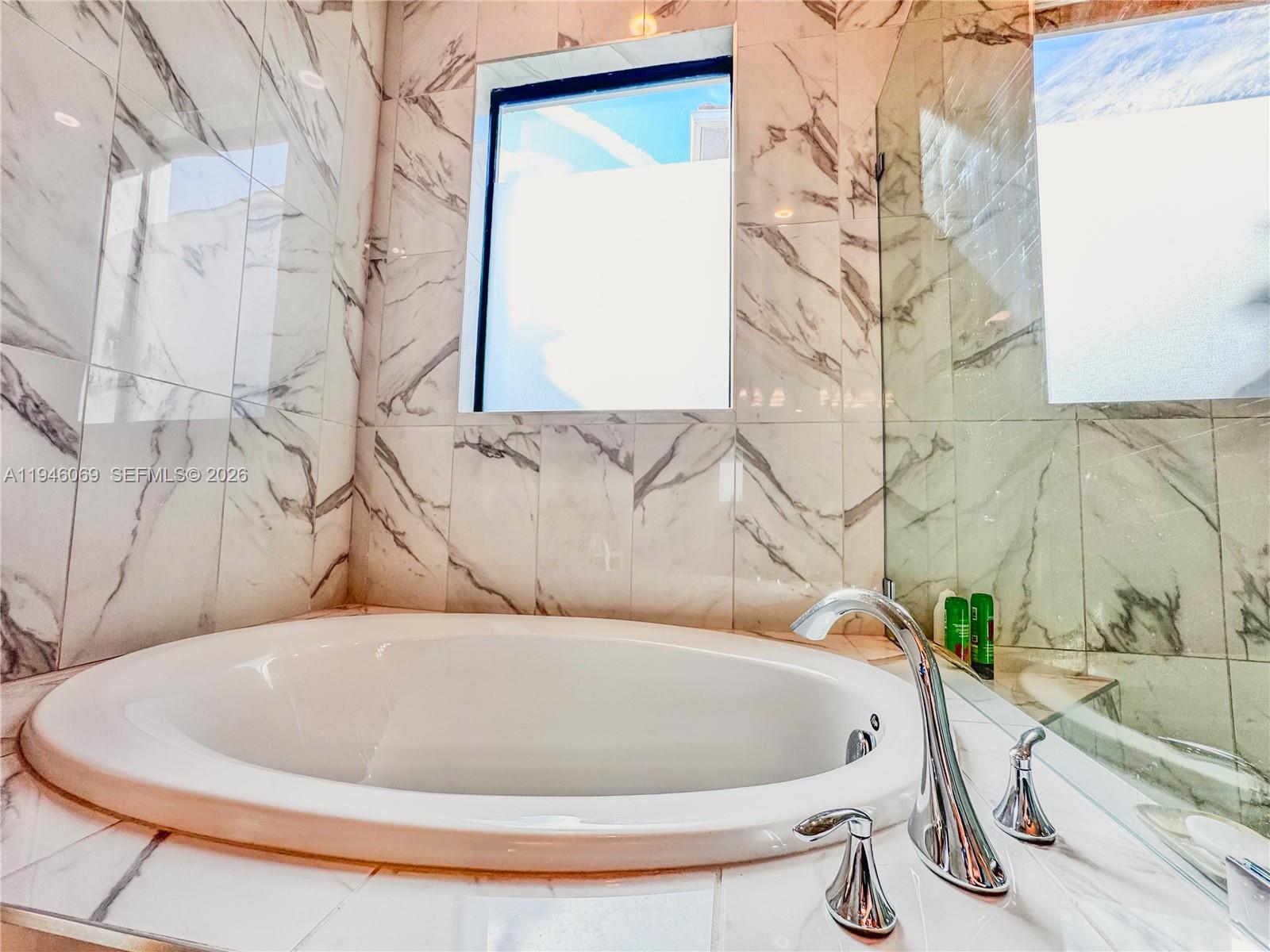 CRESSWIND PALM BEACH - Residential