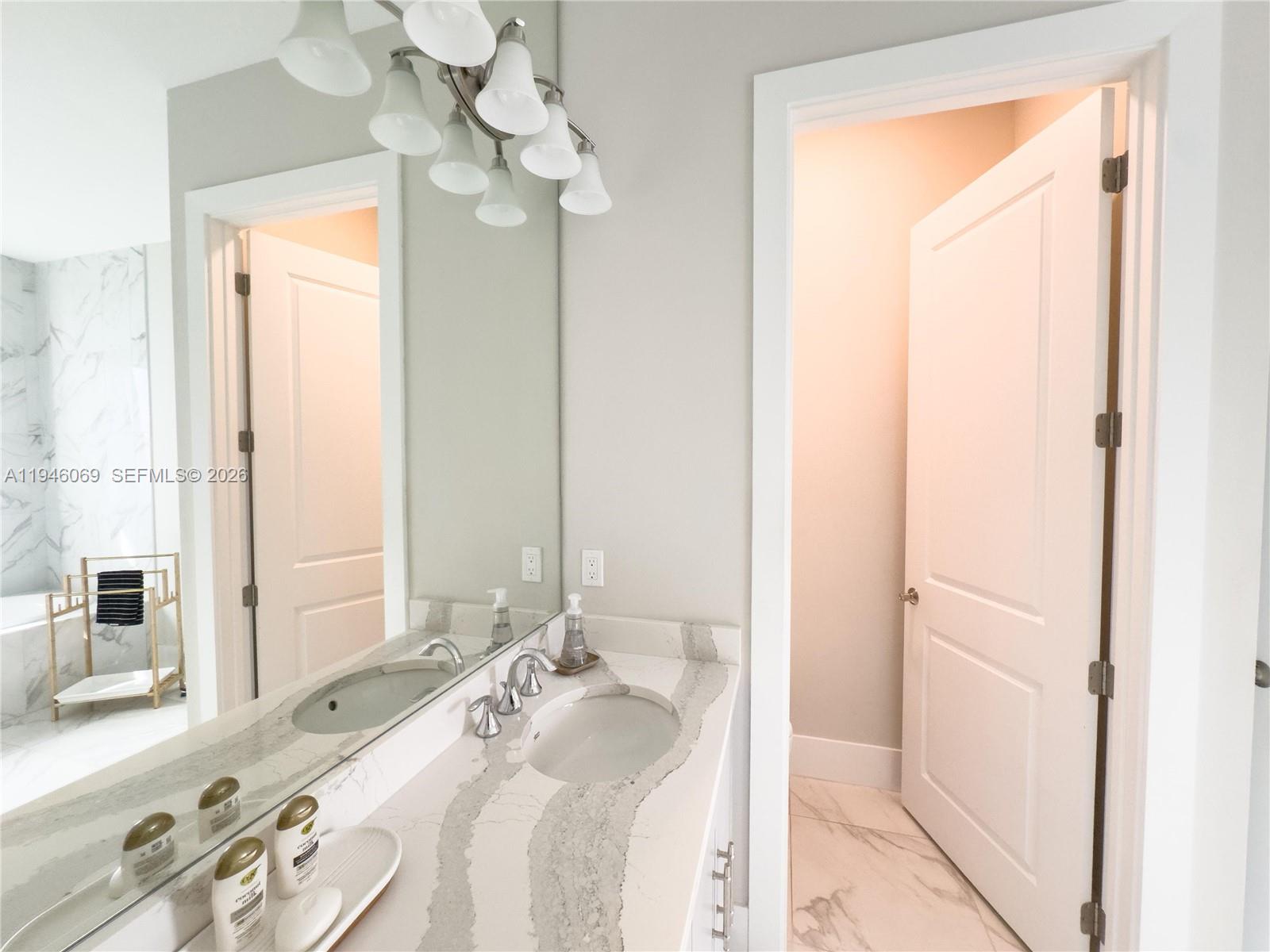 CRESSWIND PALM BEACH - Residential