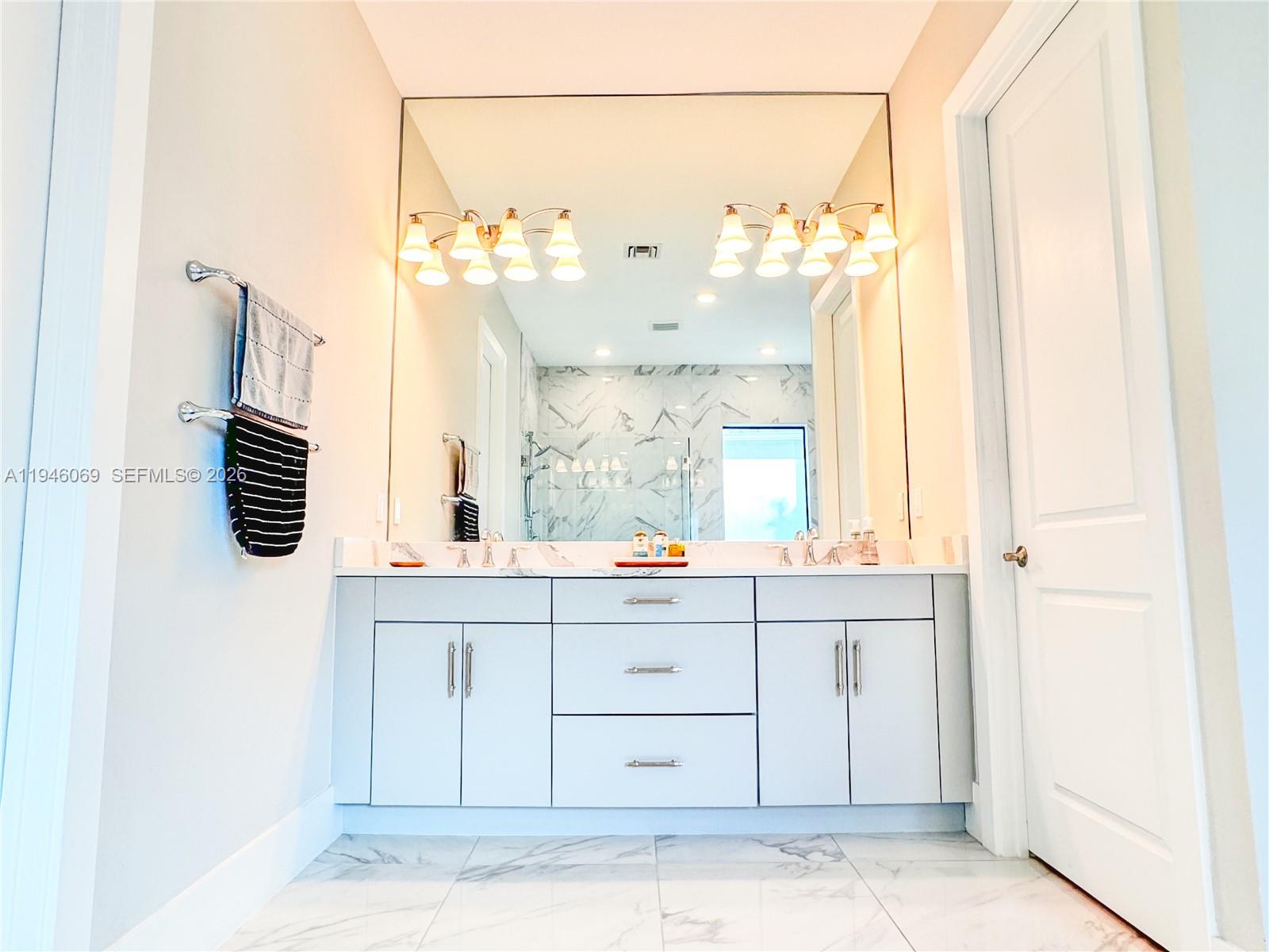 CRESSWIND PALM BEACH - Residential