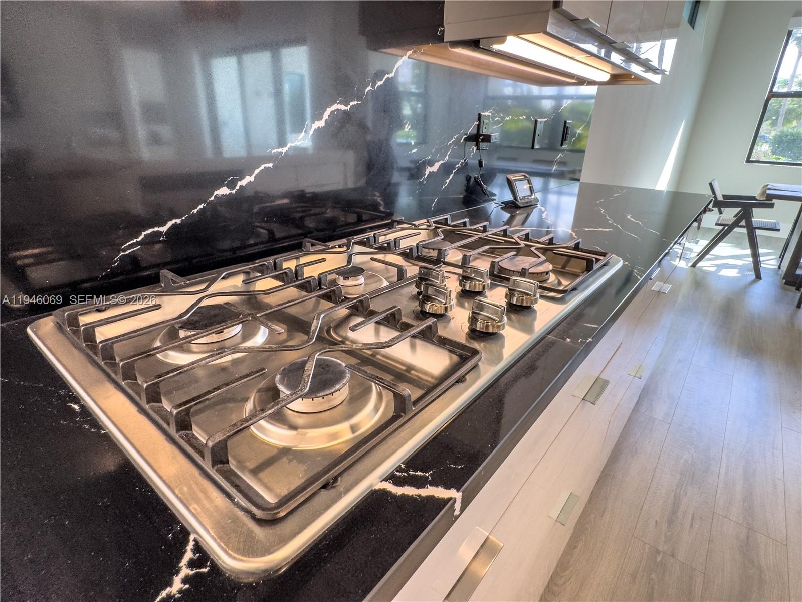 CRESSWIND PALM BEACH - Residential