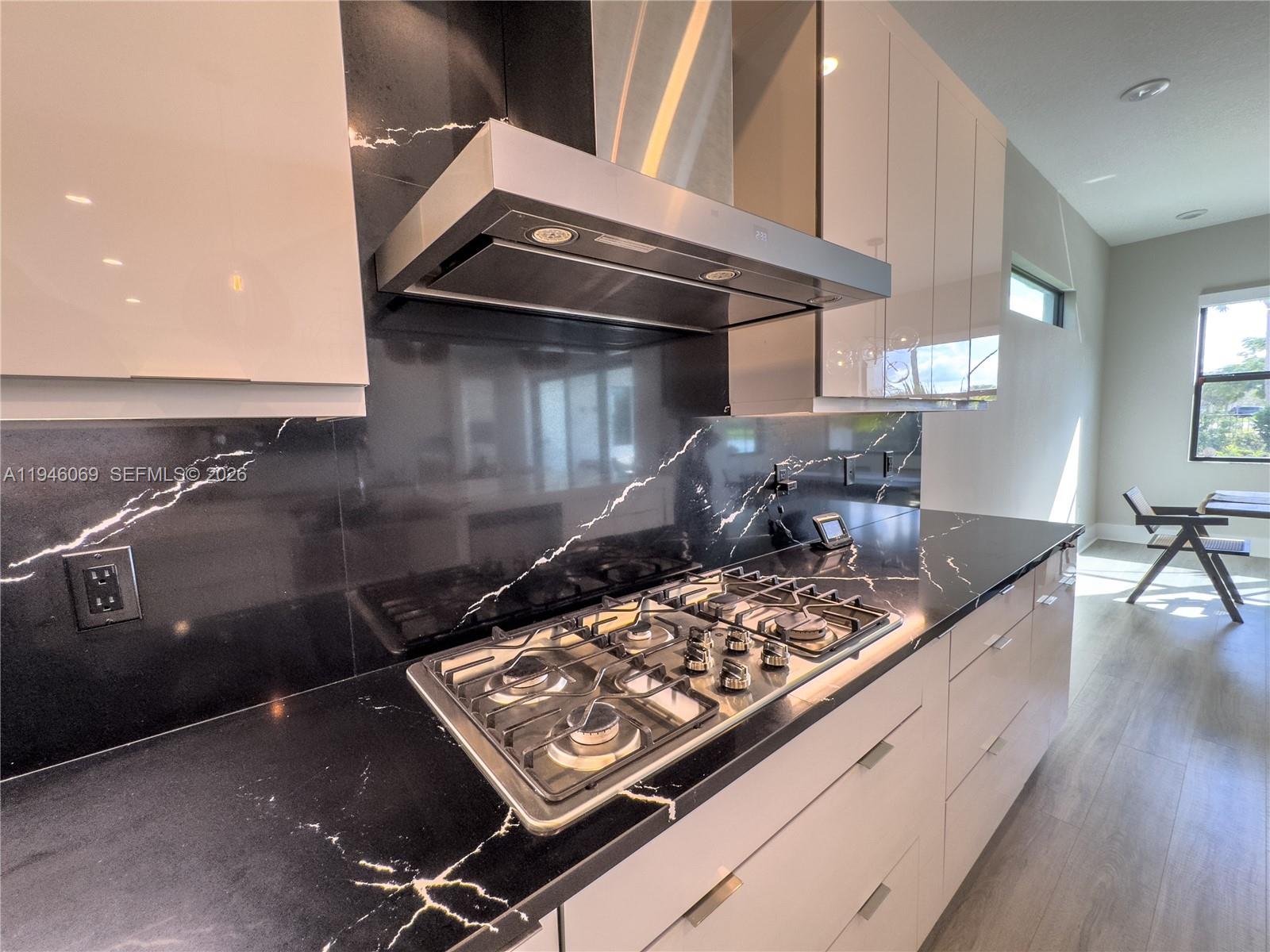 CRESSWIND PALM BEACH - Residential