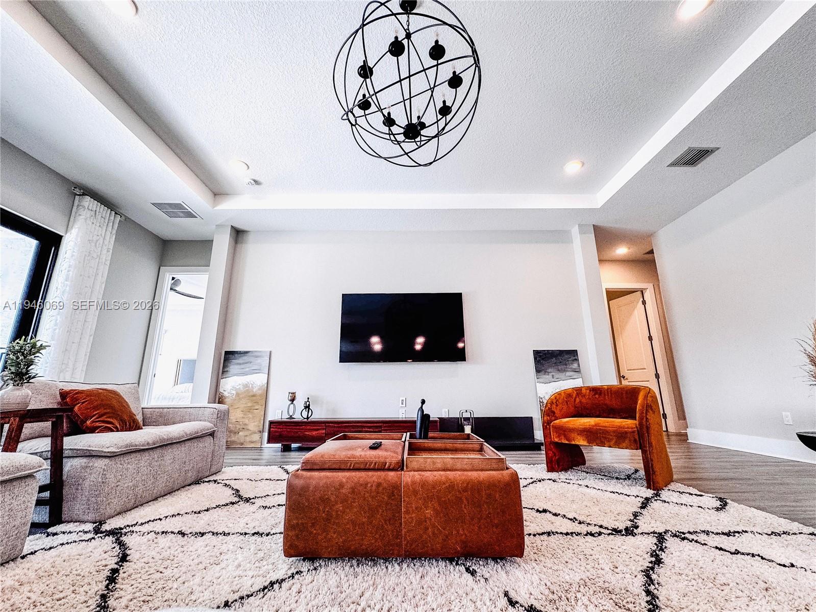 CRESSWIND PALM BEACH - Residential