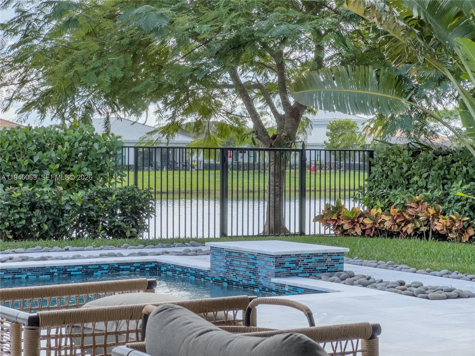 CRESSWIND PALM BEACH - Residential