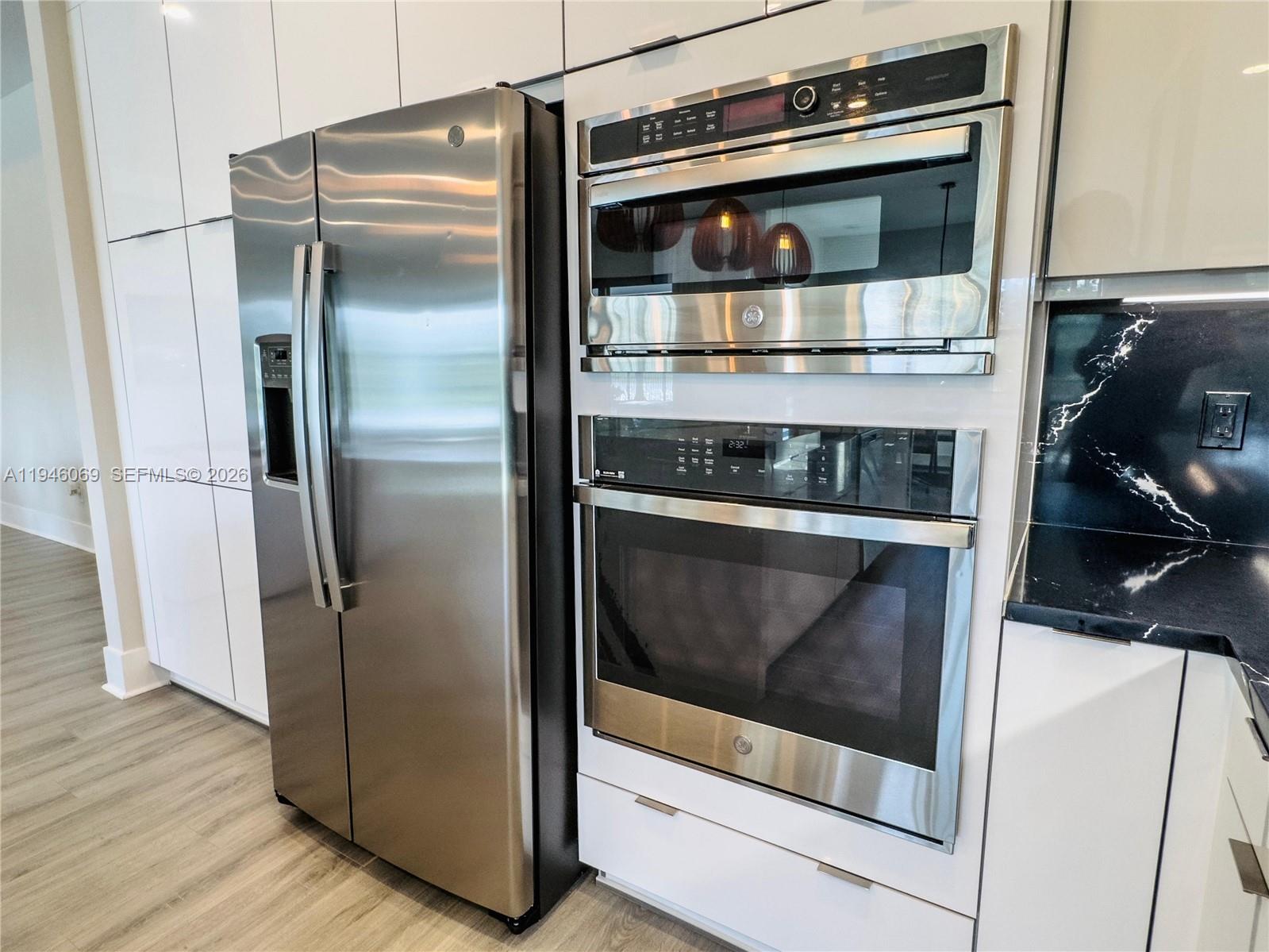 CRESSWIND PALM BEACH - Residential