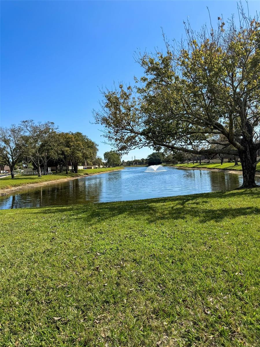 HERITAGE VILLAGE OF P B L - Residential
