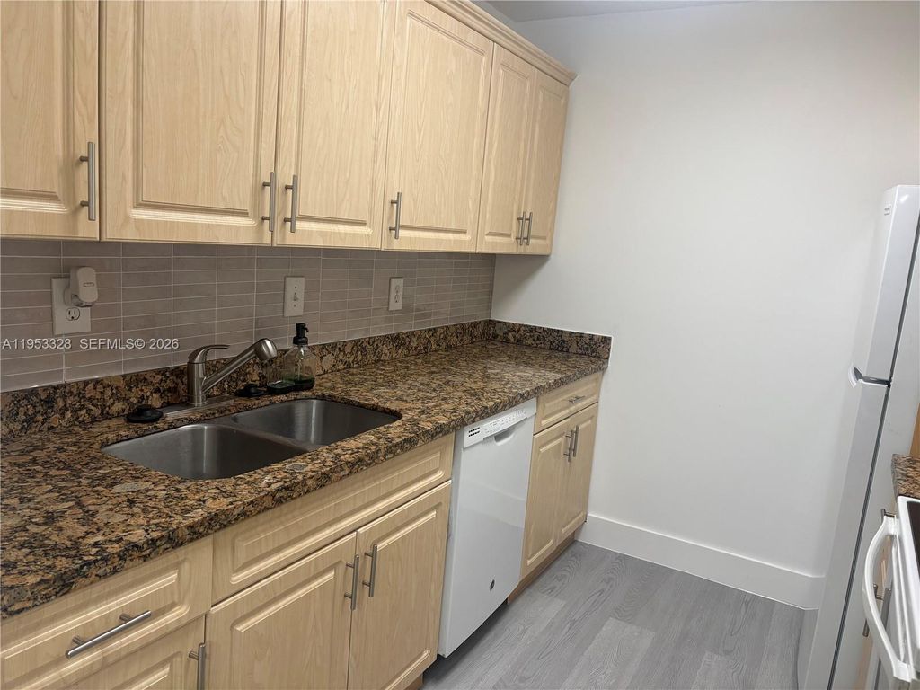 Photo of 7121 Miami Lakes Dr #Q3, Miami Lakes, FL 33014 (MLS # A11953328)