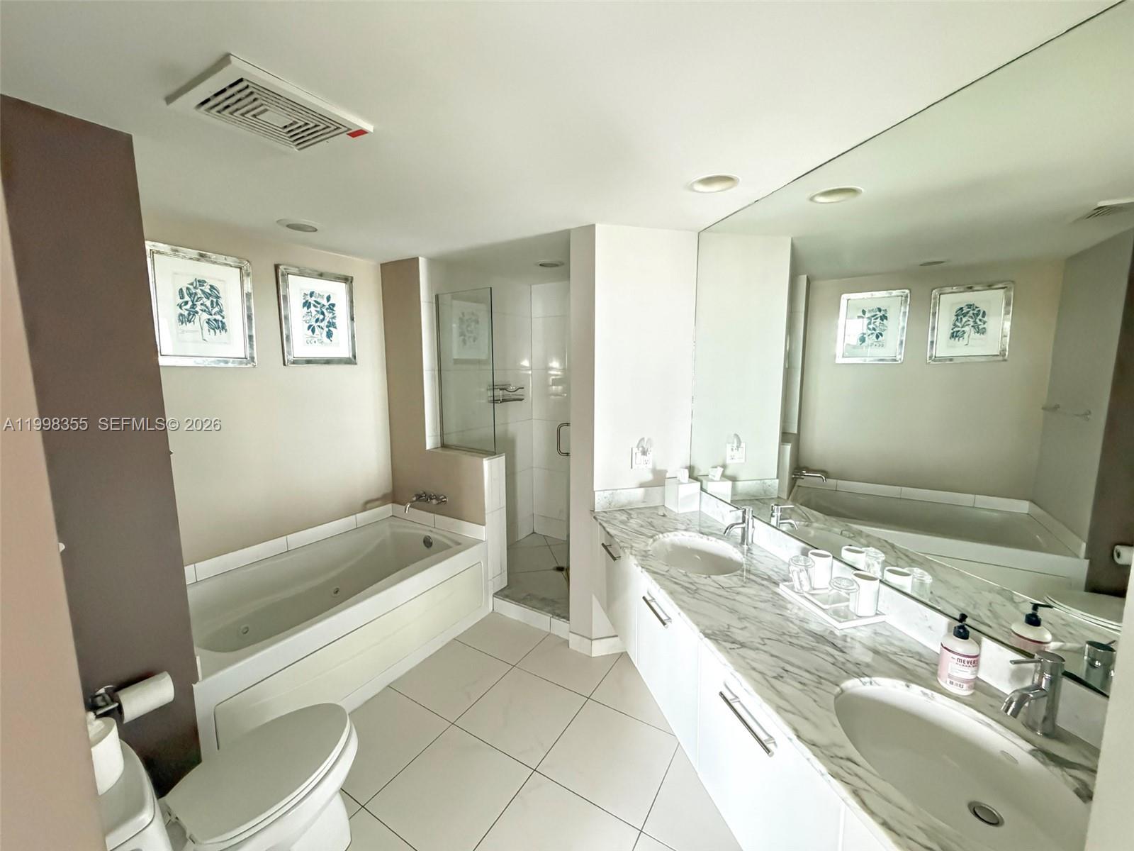 500 BRICKELL EAST CONDO - Residential Lease