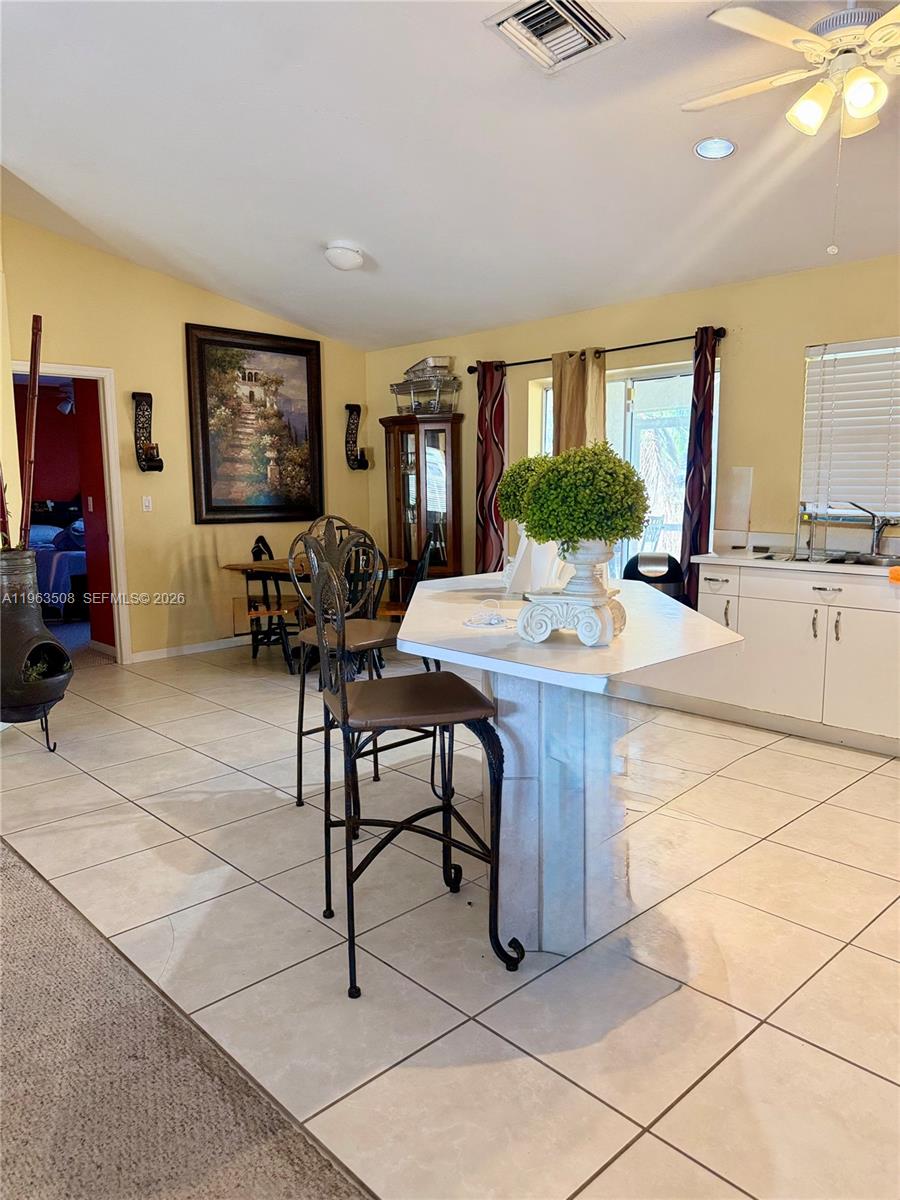 MIRROR LAKES - Residential