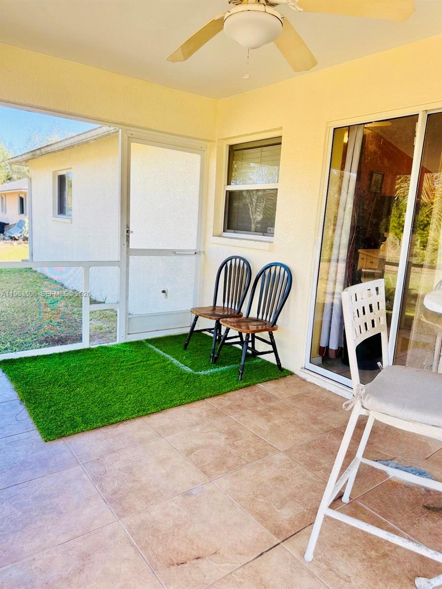 MIRROR LAKES - Residential