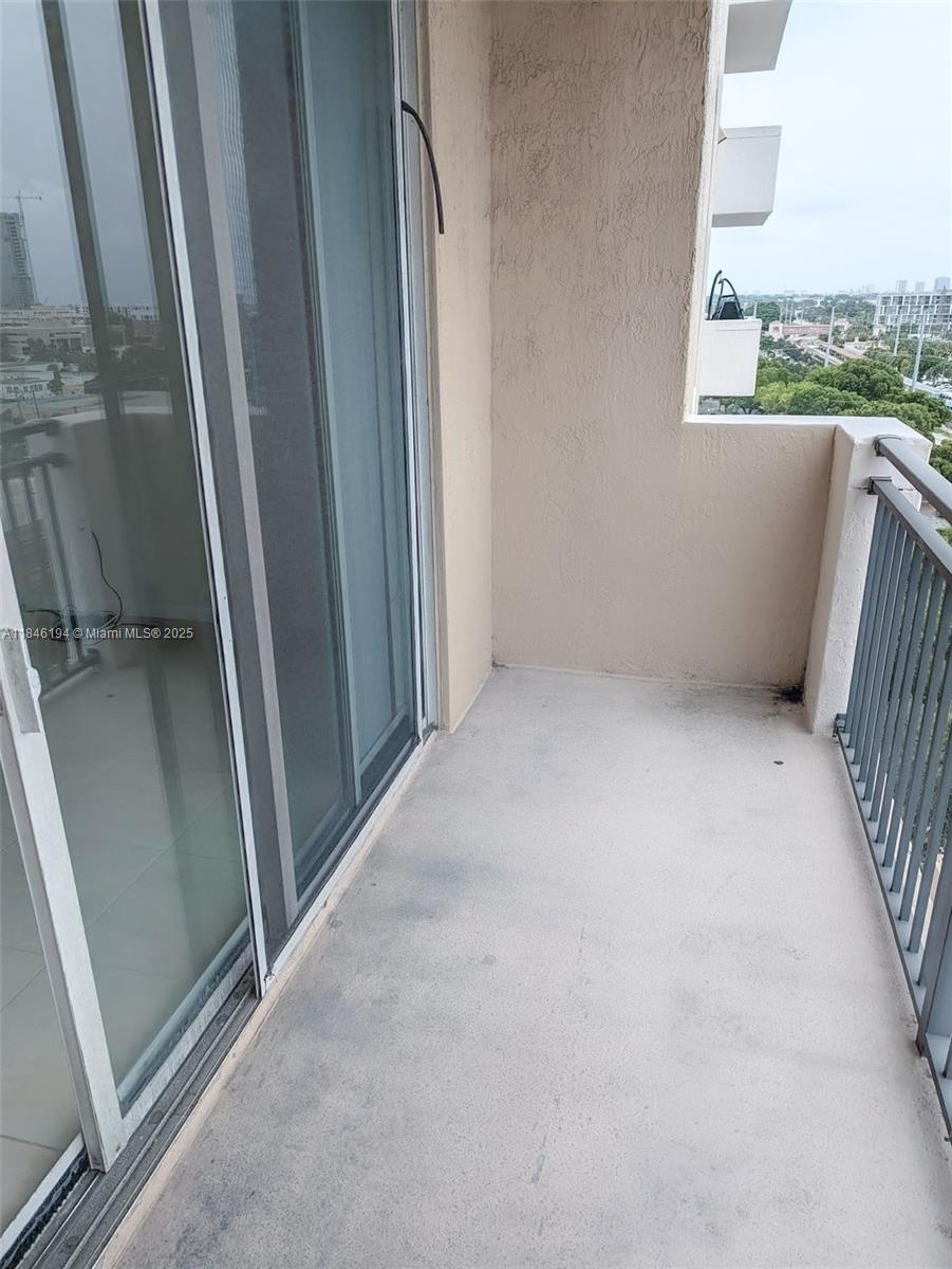 MONTECITO PALM BEACH COND - Residential