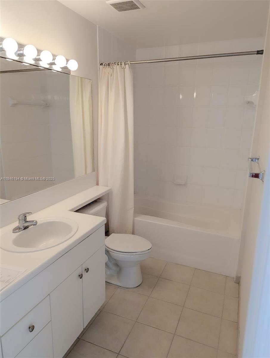 MONTECITO PALM BEACH COND - Residential