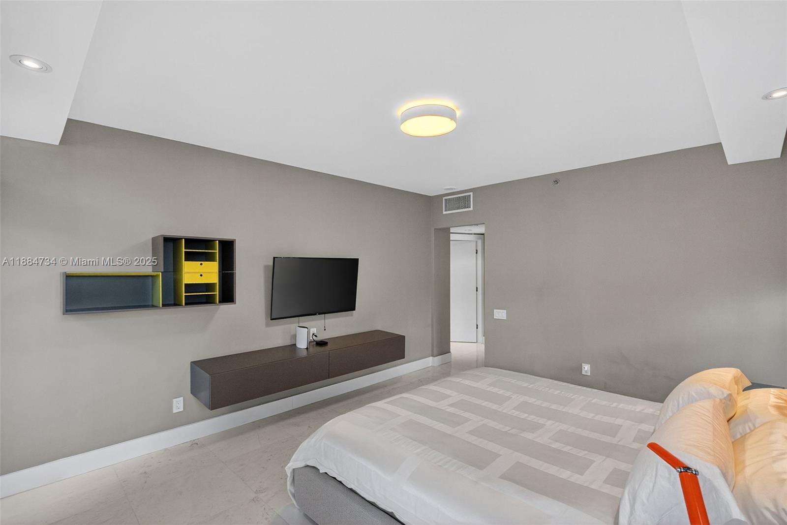 1500 OCEAN DRIVE CONDO - Residential