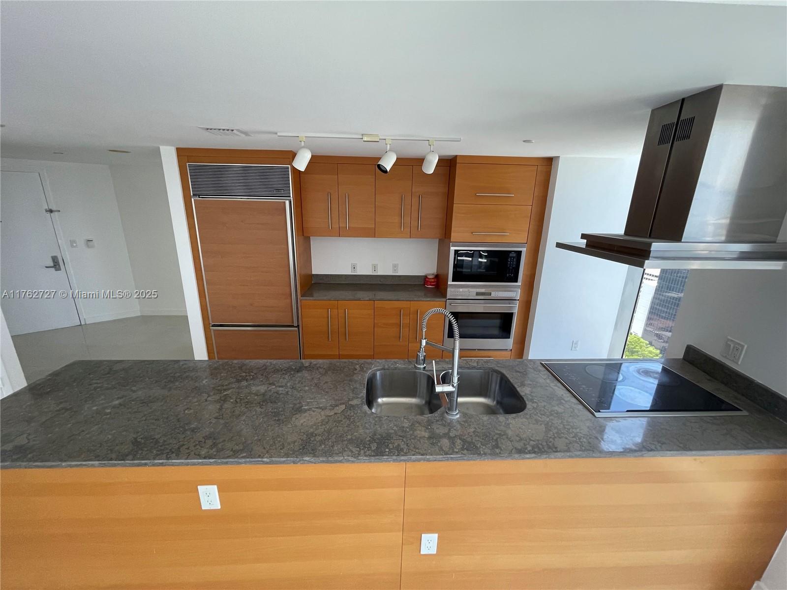 ICON BRICKELL NO TWO - Residential Lease