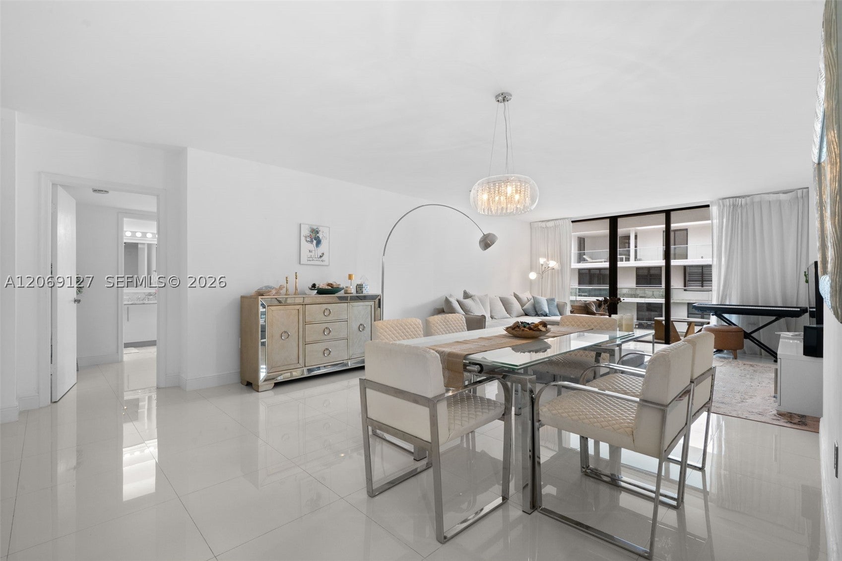 9801 Collins Ave 20V