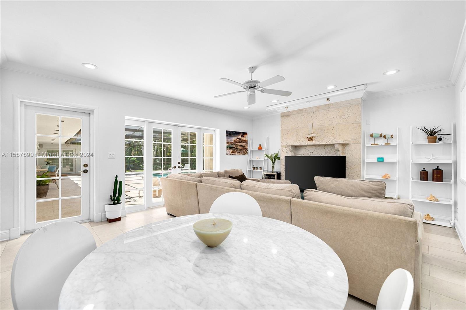 HAMMOCK OAKS HARBOR - Residential