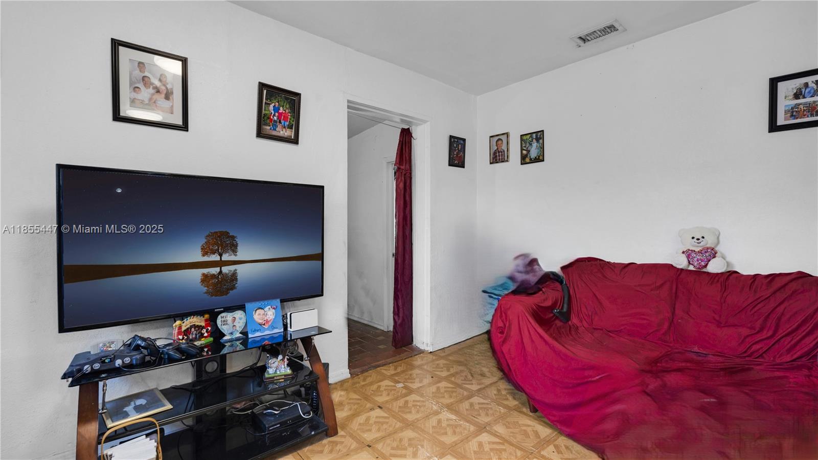 FLORAL PK 1ST AMD - Residential Income