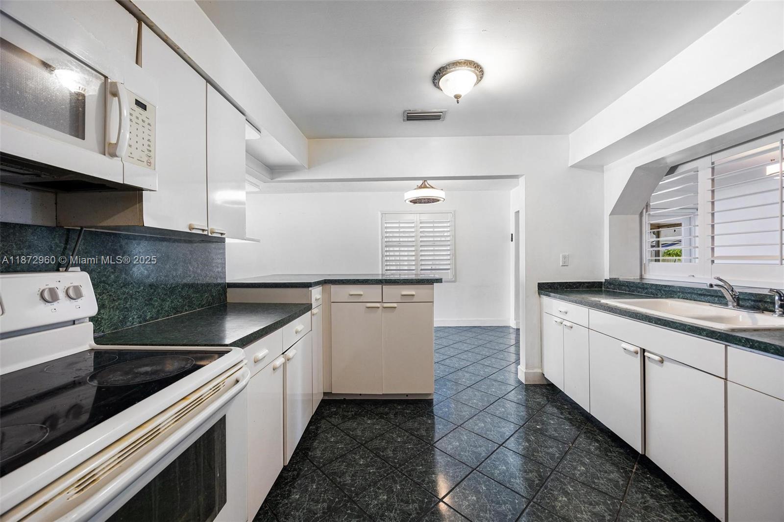 SO MIAMI HEIGHTS THIRD AD - Residential