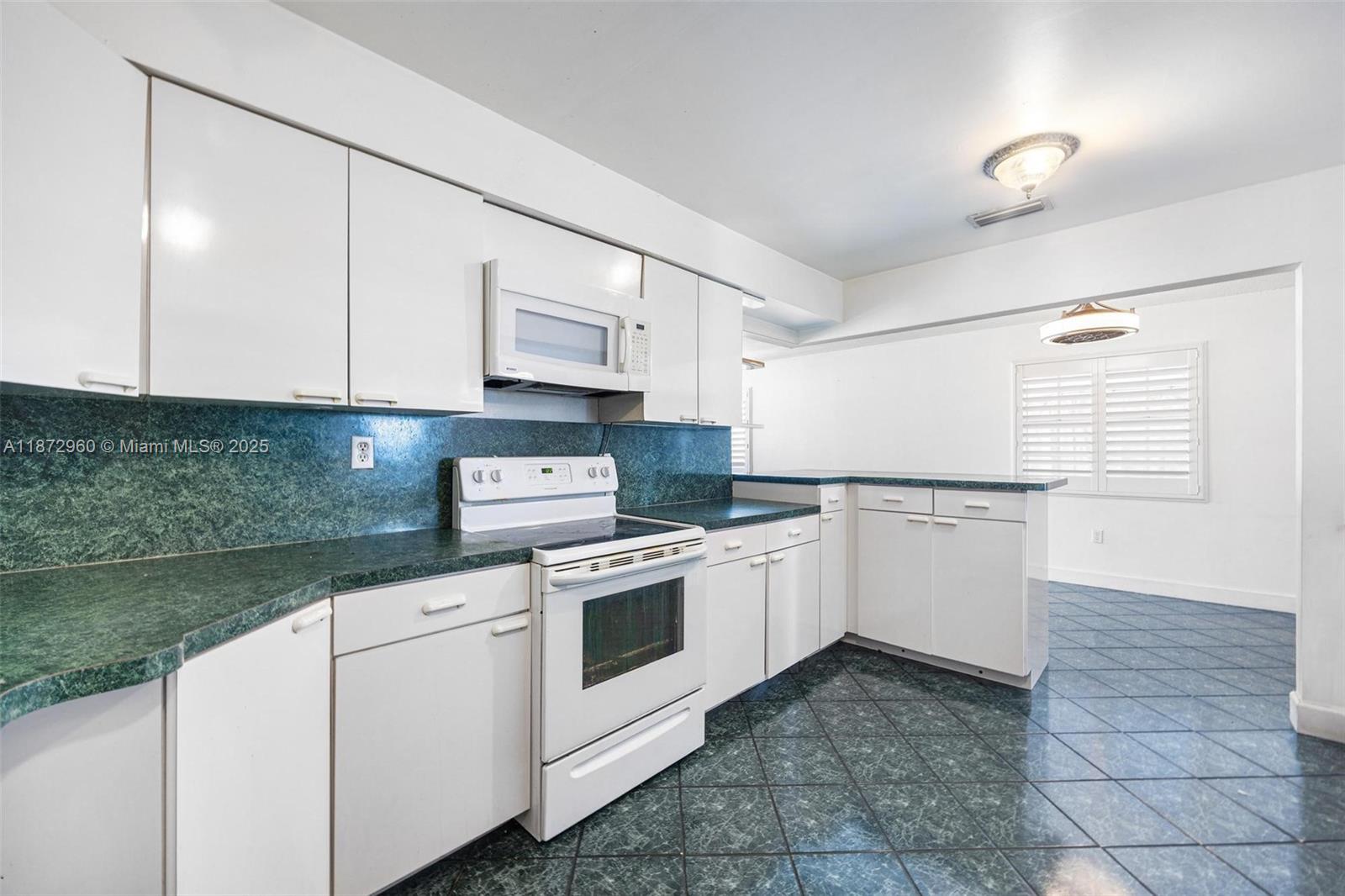 SO MIAMI HEIGHTS THIRD AD - Residential