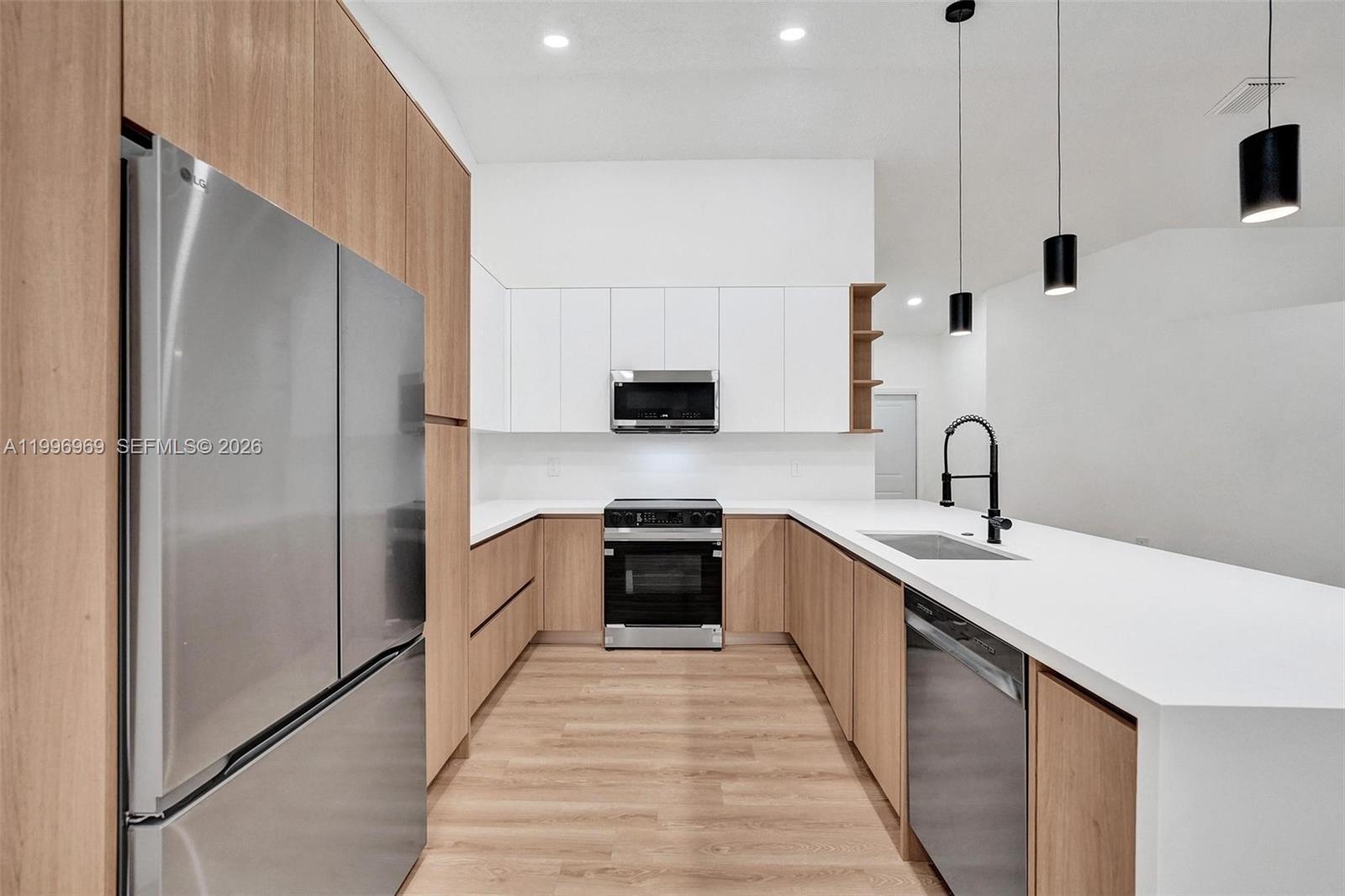 SUNSET COVE - Residential