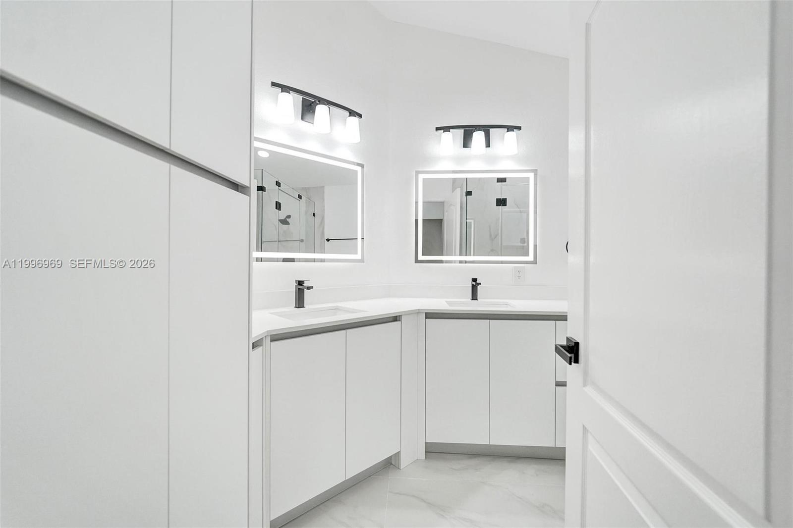 SUNSET COVE - Residential