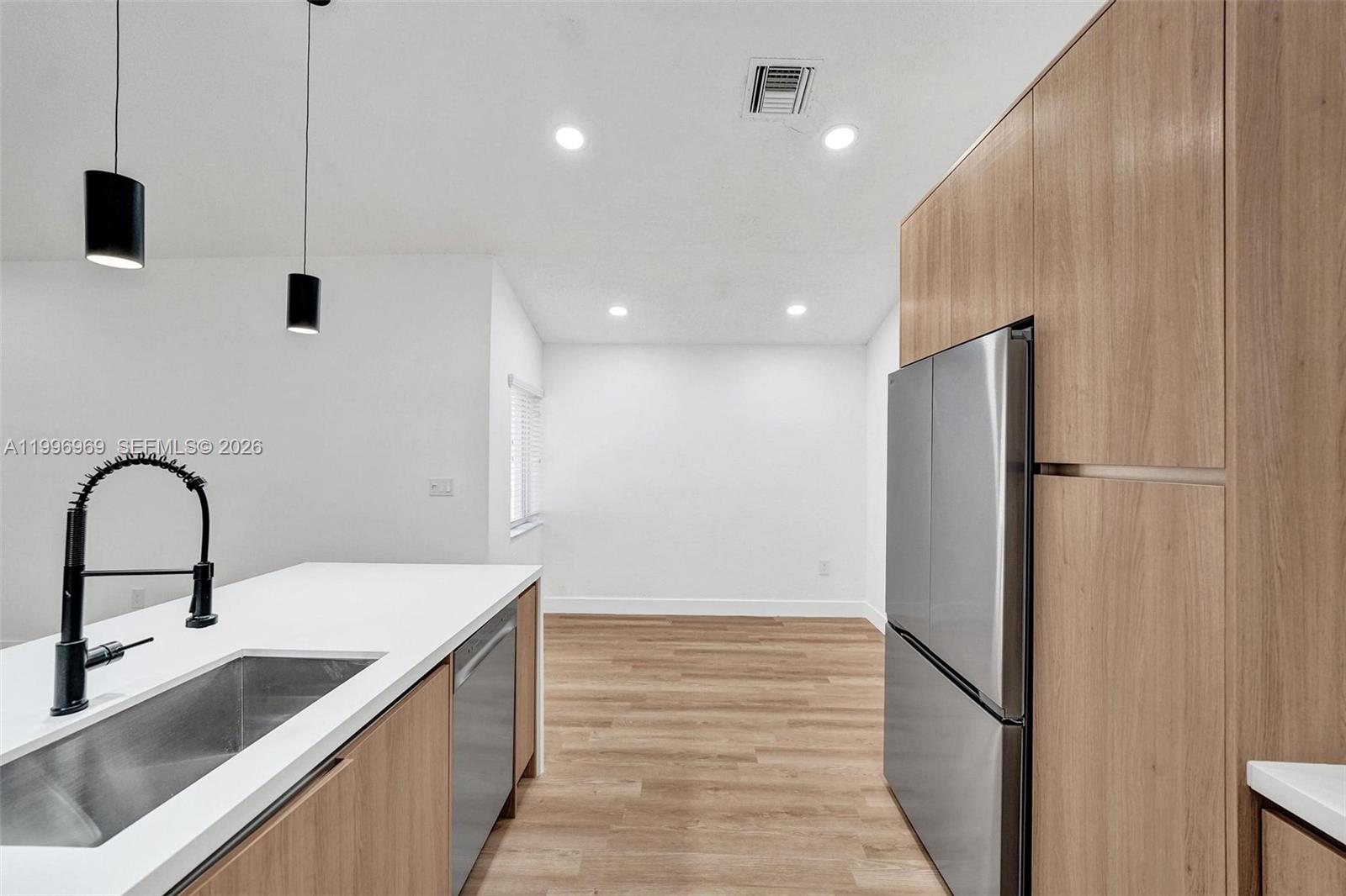 SUNSET COVE - Residential