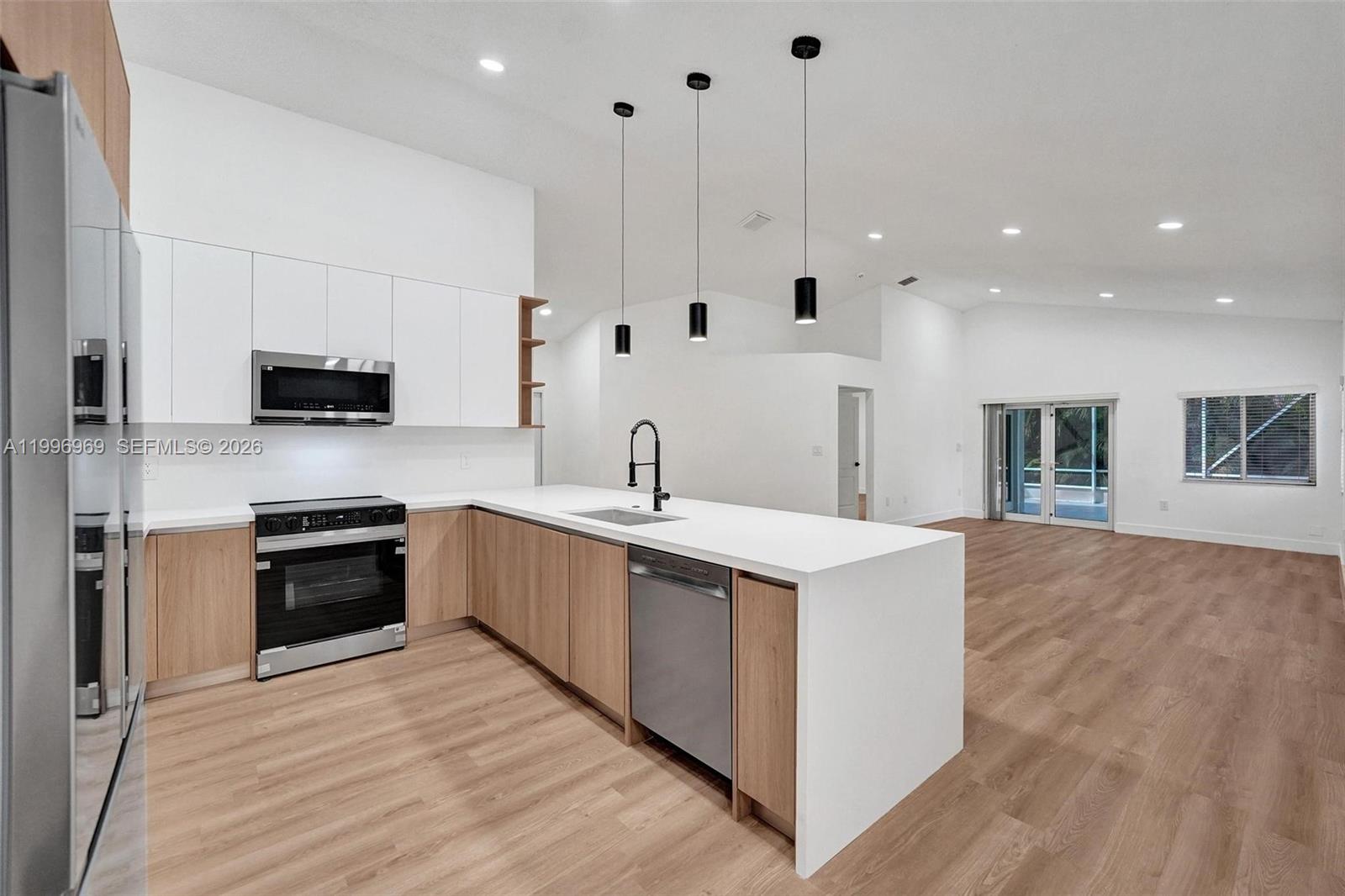 SUNSET COVE - Residential