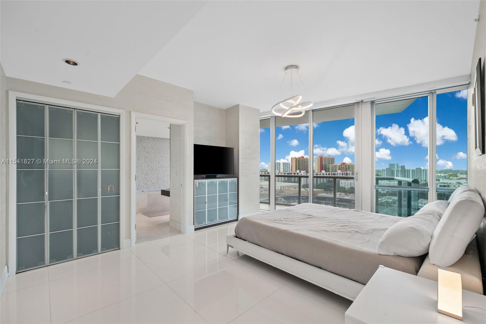 JADE OCEAN CONDO - Residential