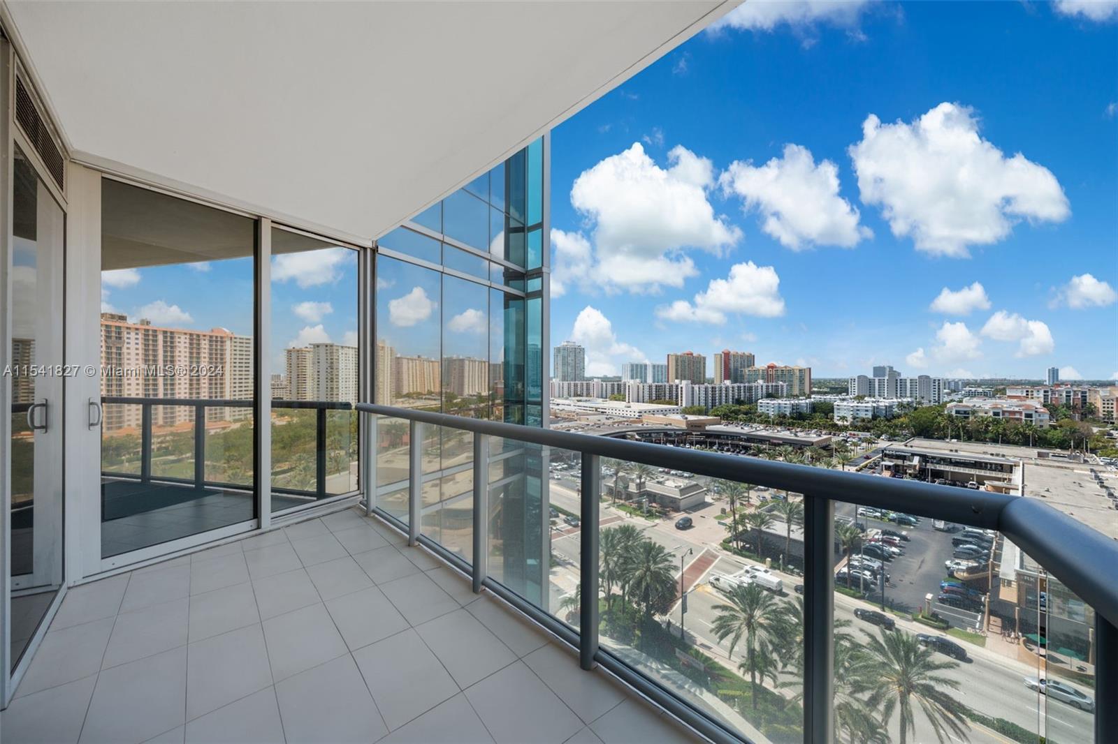 JADE OCEAN CONDO - Residential