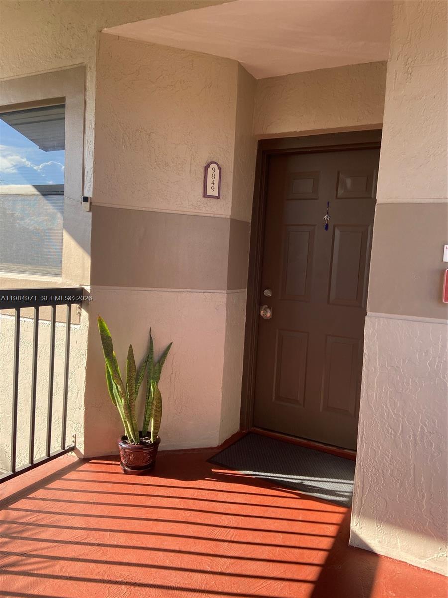 VILLAS DE VENEZIA CONDO - Residential Lease